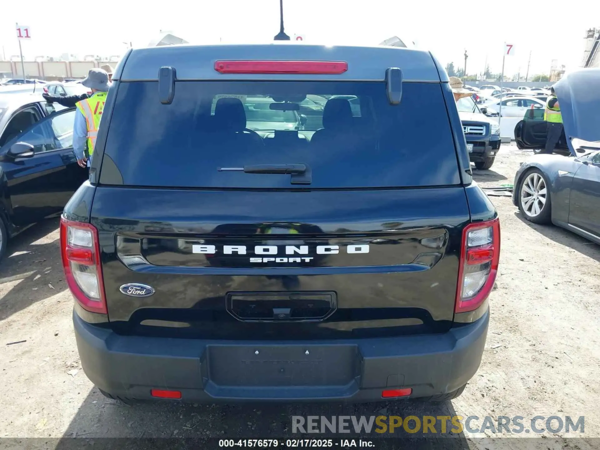17 Photograph of a damaged car 3FMCR9D91PRD06193 FORD BRONCO SPORT 2023
