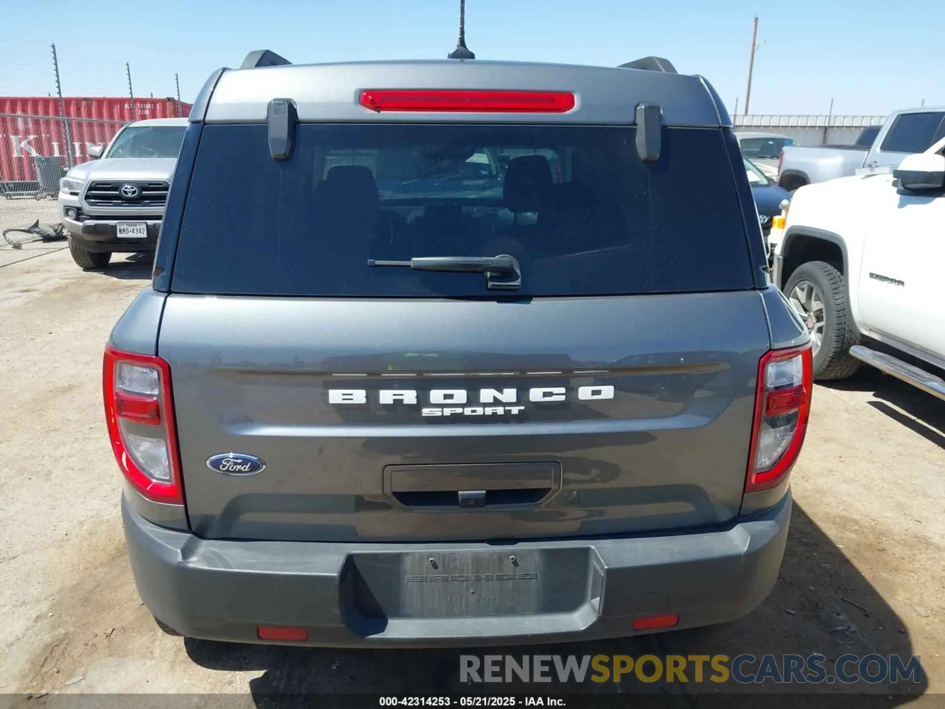 16 Photograph of a damaged car 3FMCR9B63RRE30980 FORD BRONCO SPORT 2024
