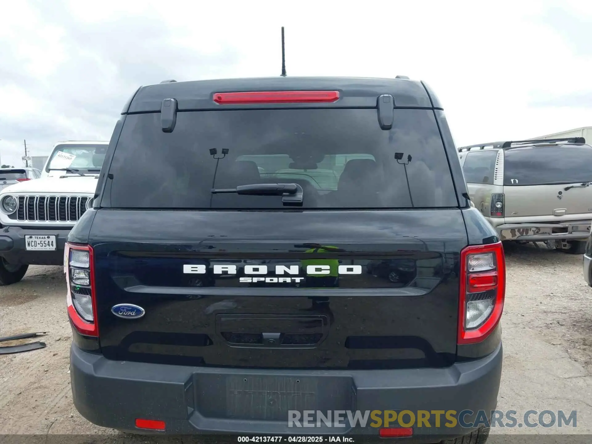 15 Photograph of a damaged car 3FMCR9B65RRE85883 FORD BRONCO SPORT 2024