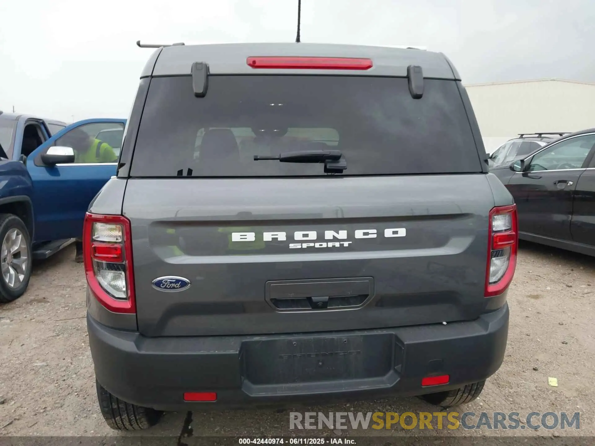 17 Photograph of a damaged car 3FMCR9B69RRF33983 FORD BRONCO SPORT 2024