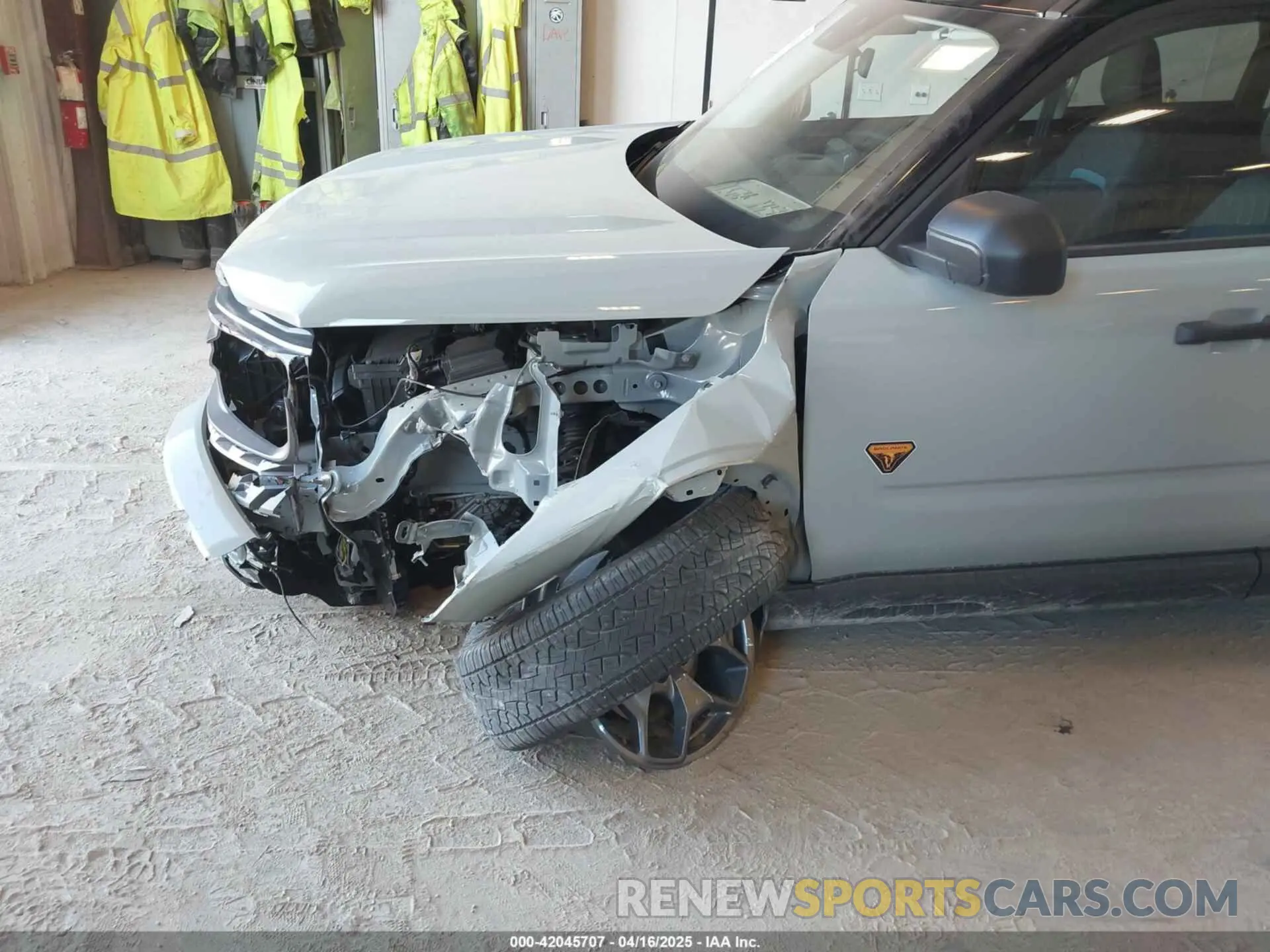 11 Photograph of a damaged car 3FMCR9D91RRF75099 FORD BRONCO SPORT 2024