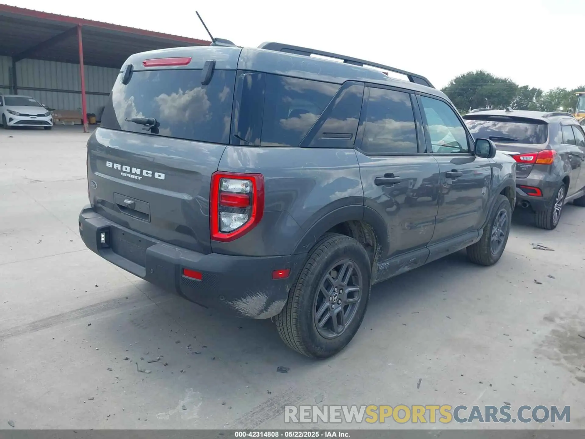 4 Photograph of a damaged car 3FMCR9BN0SRE08450 FORD BRONCO SPORT 2025