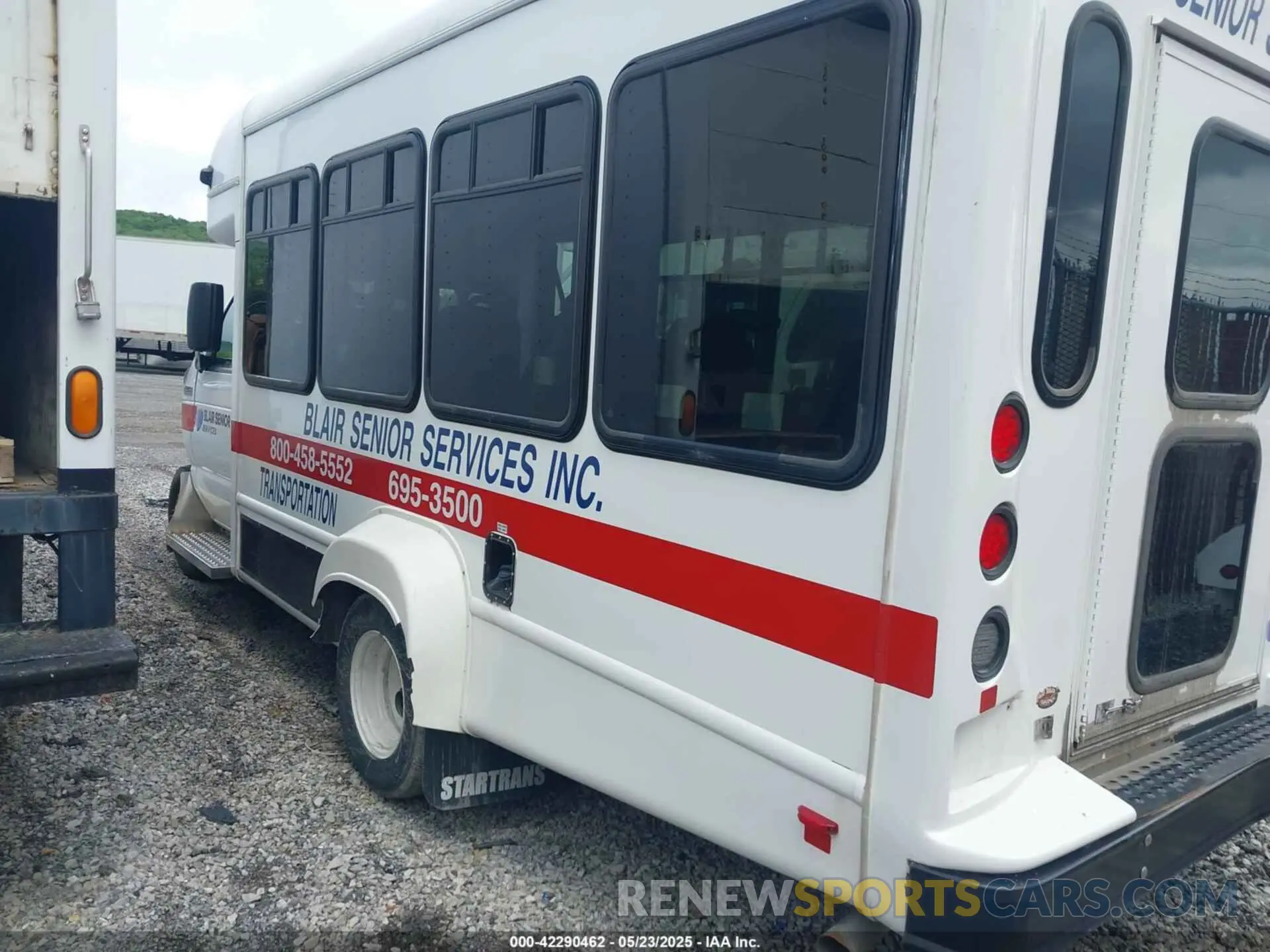 3 Фотография поврежденного автомобиля 1FDEE3FSXKDC43811 FORD E-350 CUTAWAY 2019