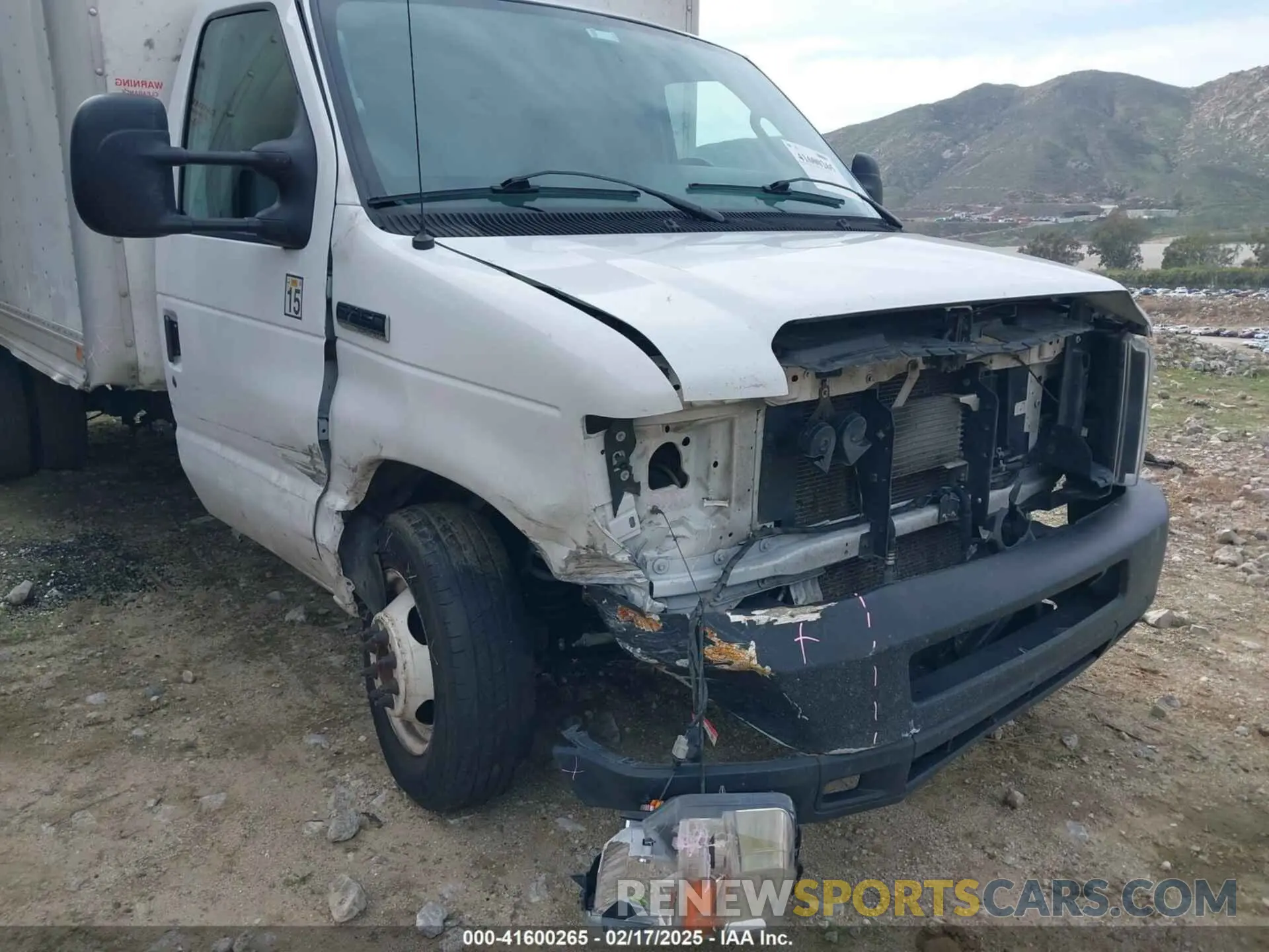 11 Photograph of a damaged car 1FDWE3FS7KDC42457 FORD E-350 CUTAWAY 2019