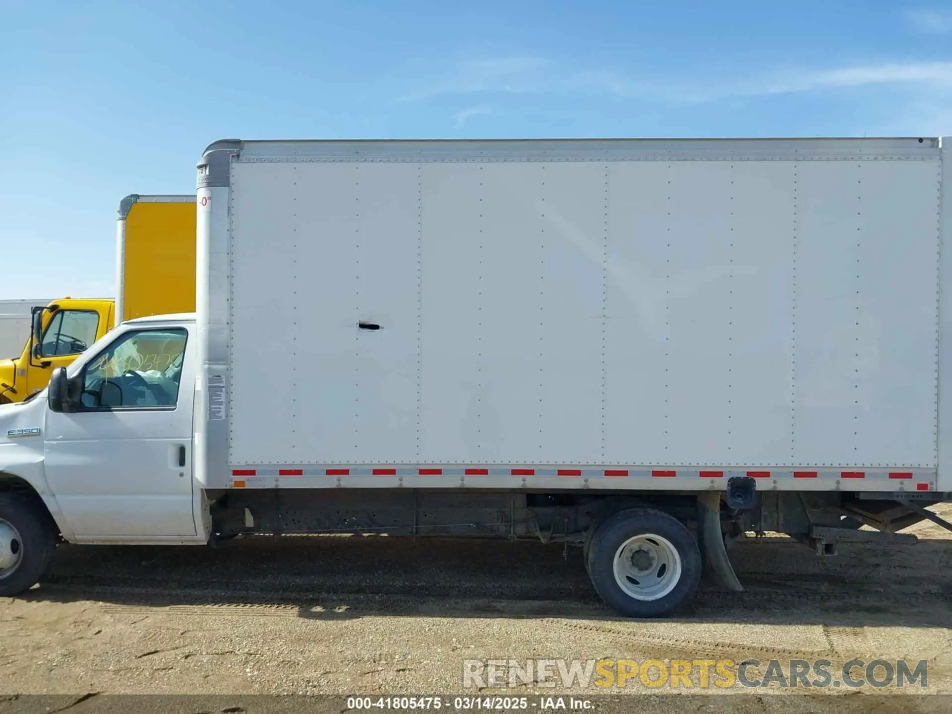 14 Photograph of a damaged car 1FDWE3FSXKDC02583 FORD E-350 CUTAWAY 2019