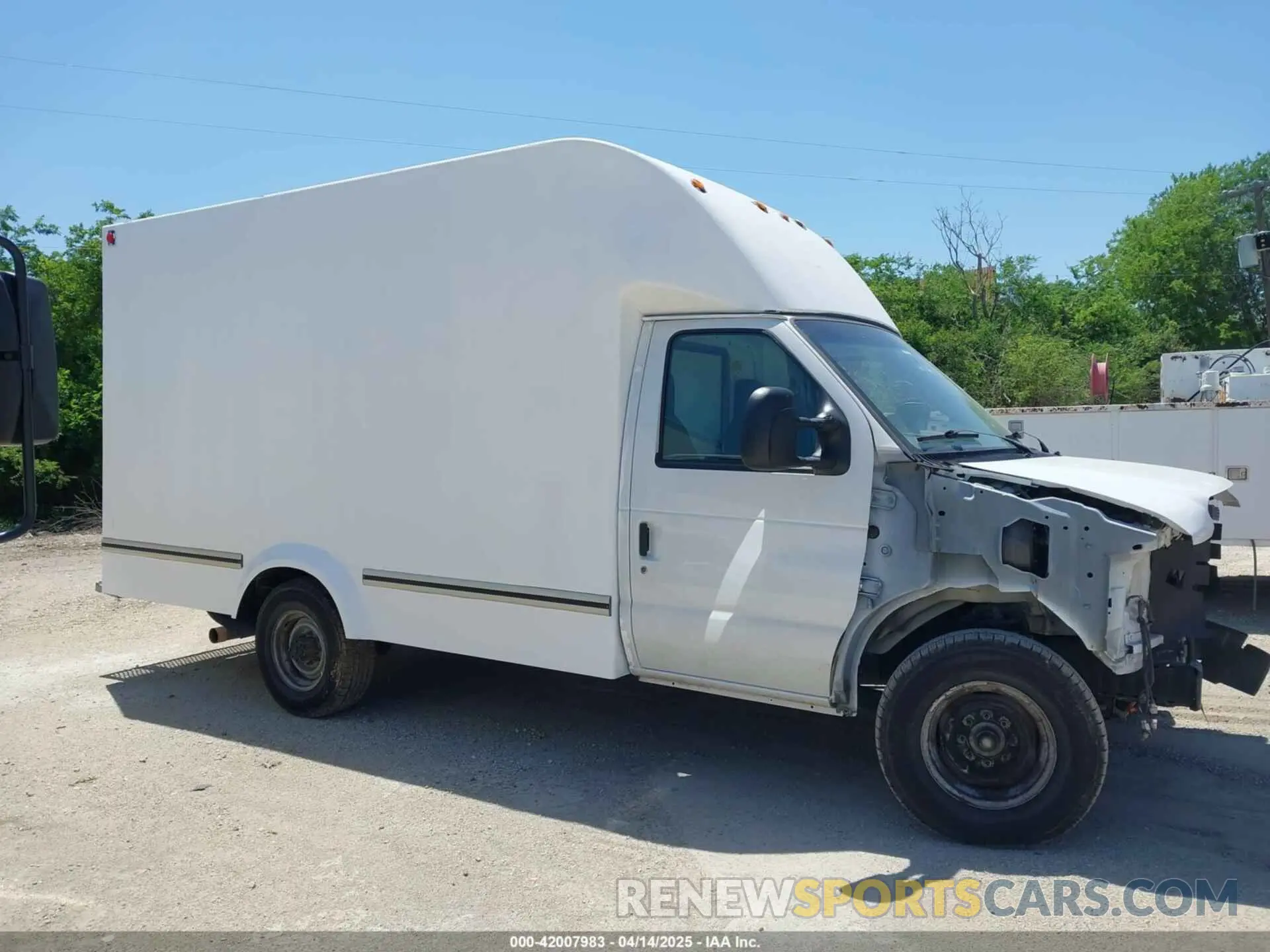 12 Фотография поврежденного автомобиля 1FDWE3FK9MDC41846 FORD E-350 CUTAWAY 2021