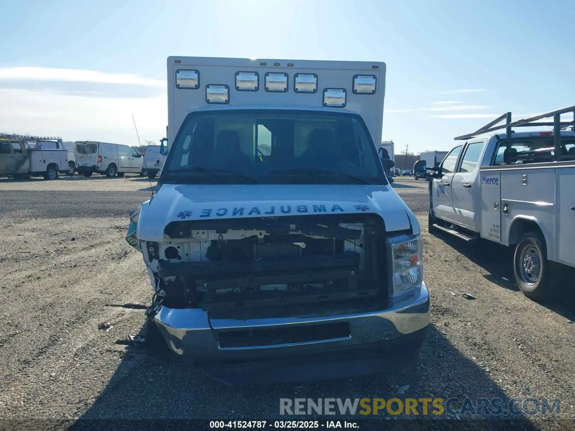 13 Photograph of a damaged car 1FDWE3FN1MDC01268 FORD E-350 CUTAWAY 2021