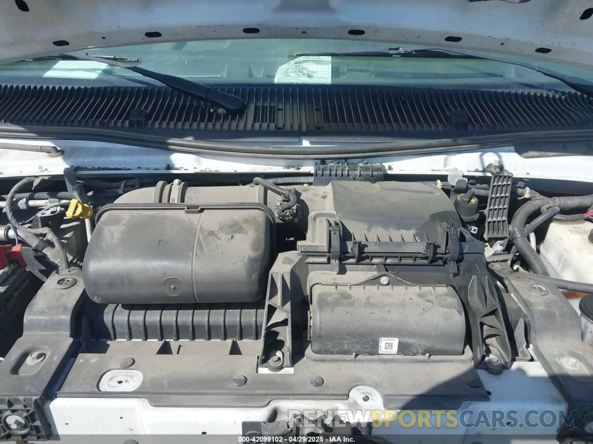 9 Photograph of a damaged car 1FDWE3FK0NDC32244 FORD E-350 CUTAWAY 2022