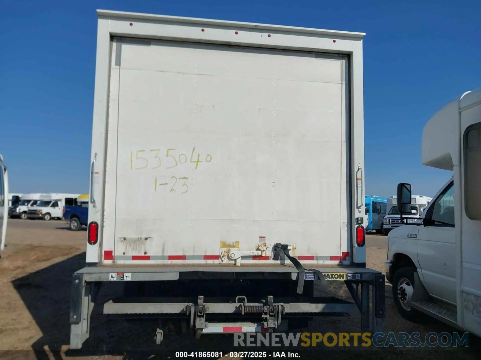 15 Photograph of a damaged car 1FDWE3FN5NDC00741 FORD E-350 CUTAWAY 2022