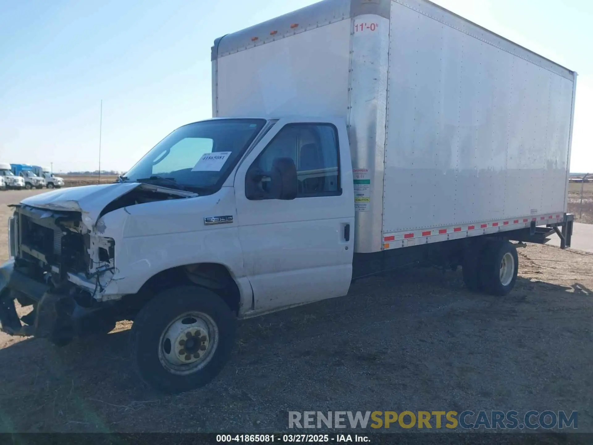 2 Photograph of a damaged car 1FDWE3FN5NDC00741 FORD E-350 CUTAWAY 2022