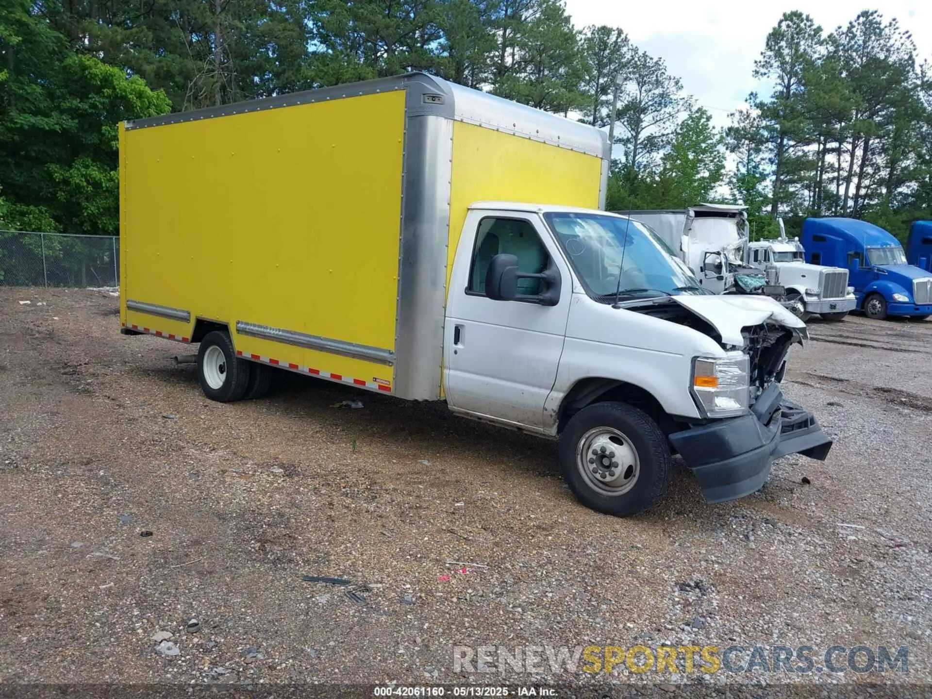1 Фотография поврежденного автомобиля 1FDWE3FN2RDD07638 FORD E-350 CUTAWAY 2024
