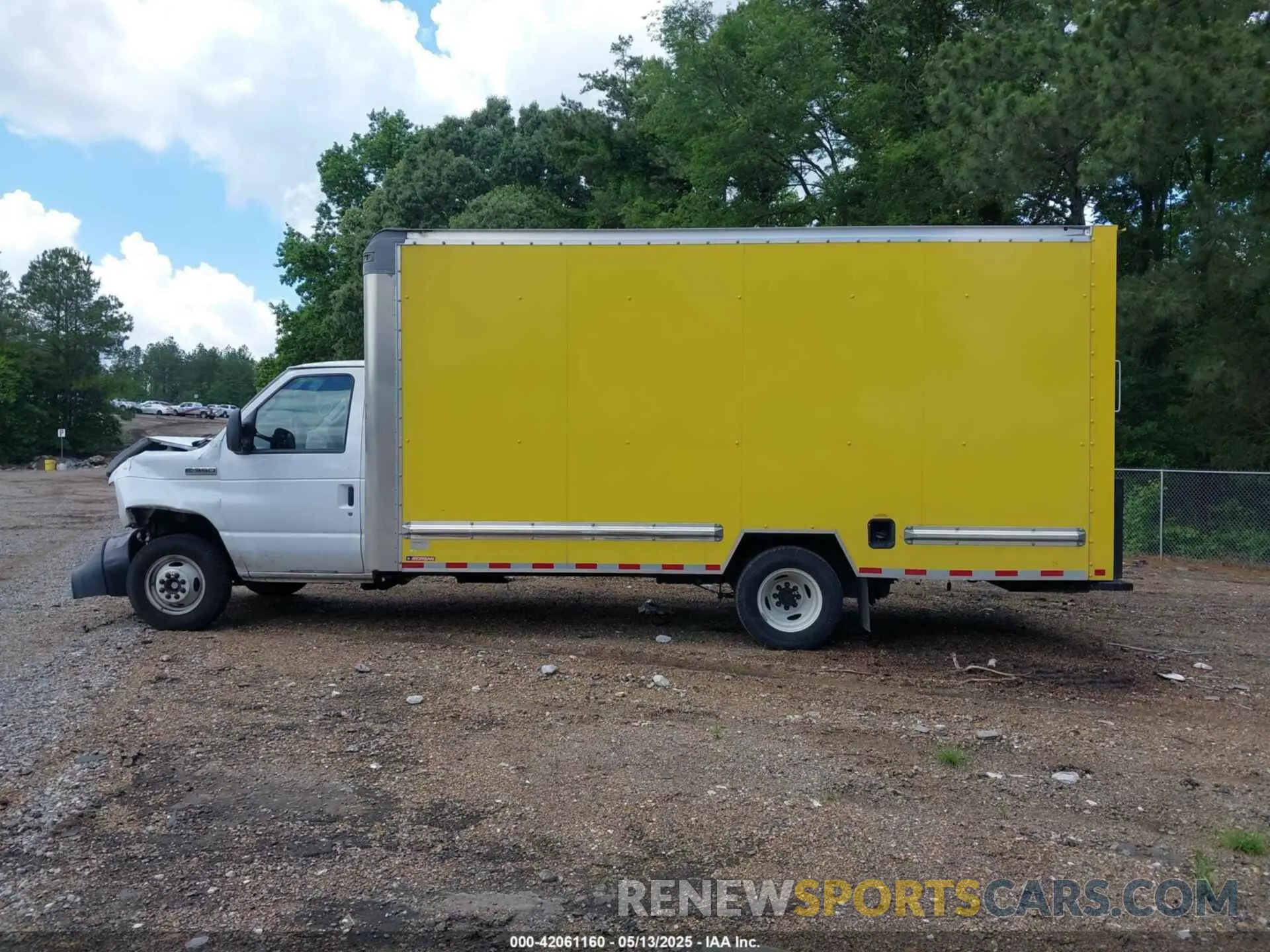 14 Фотография поврежденного автомобиля 1FDWE3FN2RDD07638 FORD E-350 CUTAWAY 2024