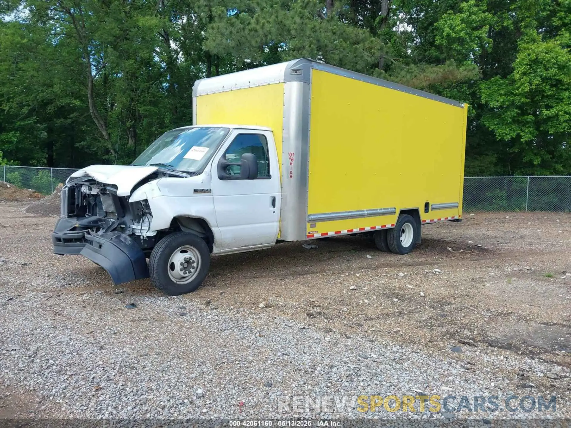 2 Фотография поврежденного автомобиля 1FDWE3FN2RDD07638 FORD E-350 CUTAWAY 2024