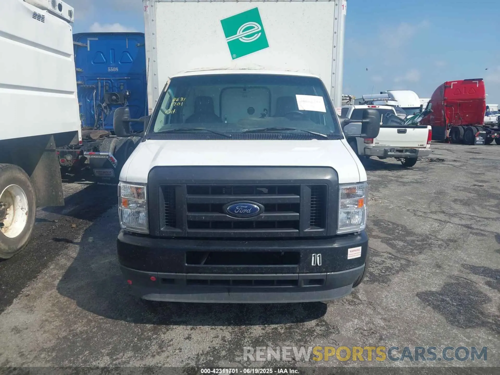 12 Фотография поврежденного автомобиля 1FDWE3FN9RDD13582 FORD E-350 CUTAWAY 2024