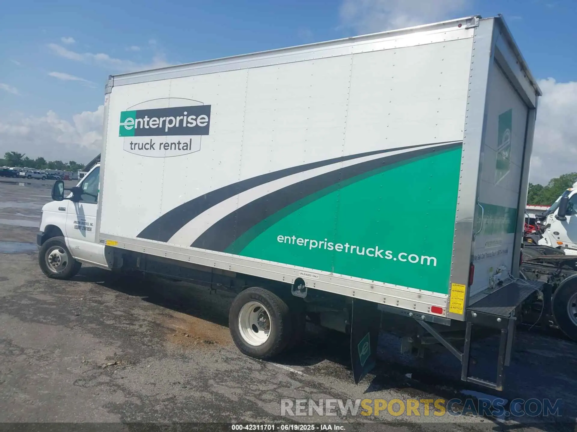 3 Фотография поврежденного автомобиля 1FDWE3FN9RDD13582 FORD E-350 CUTAWAY 2024