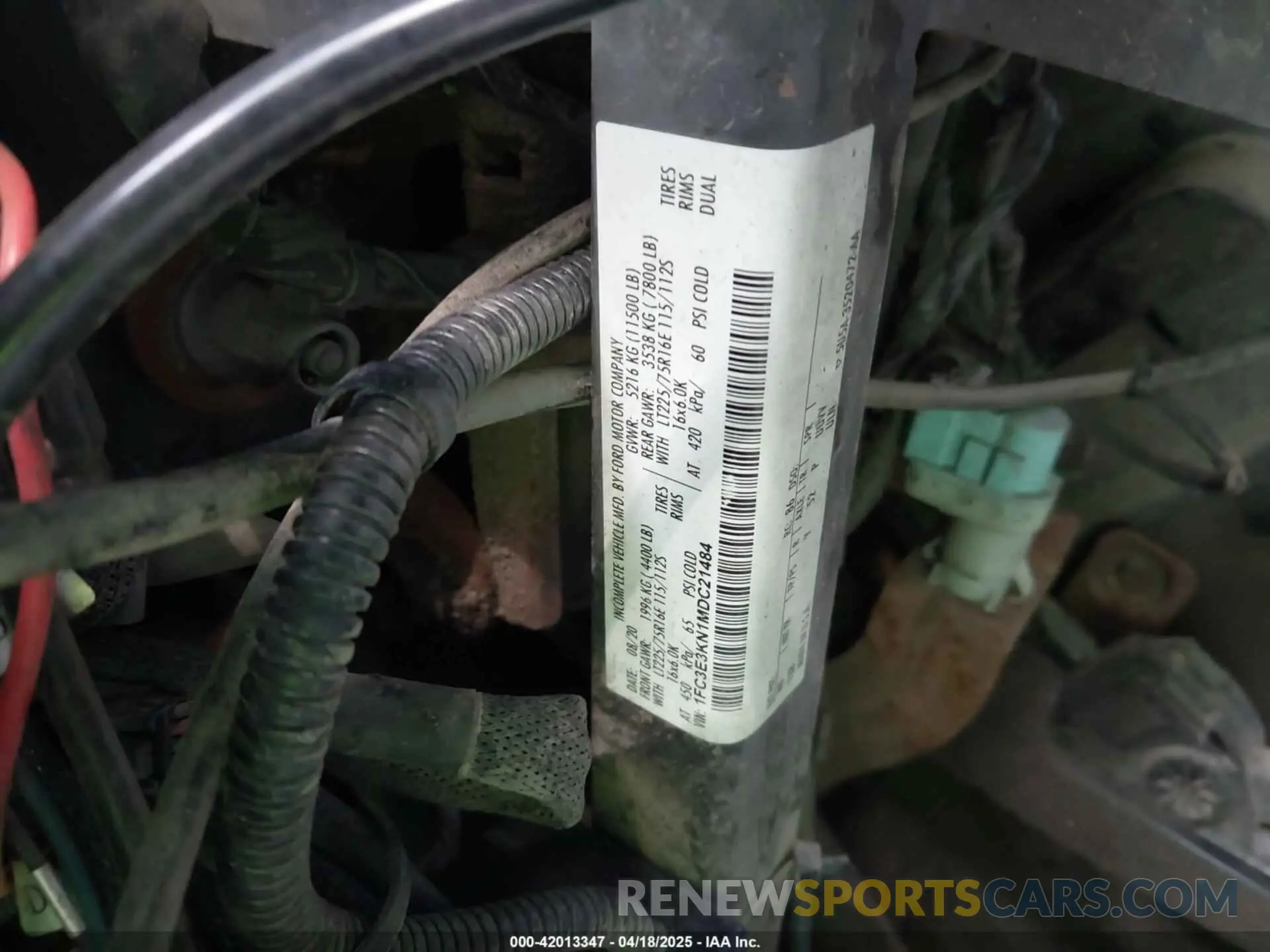 8 Фотография поврежденного автомобиля 1FC3E3KN1MDC21484 FORD E-350 STRIPPED 2021