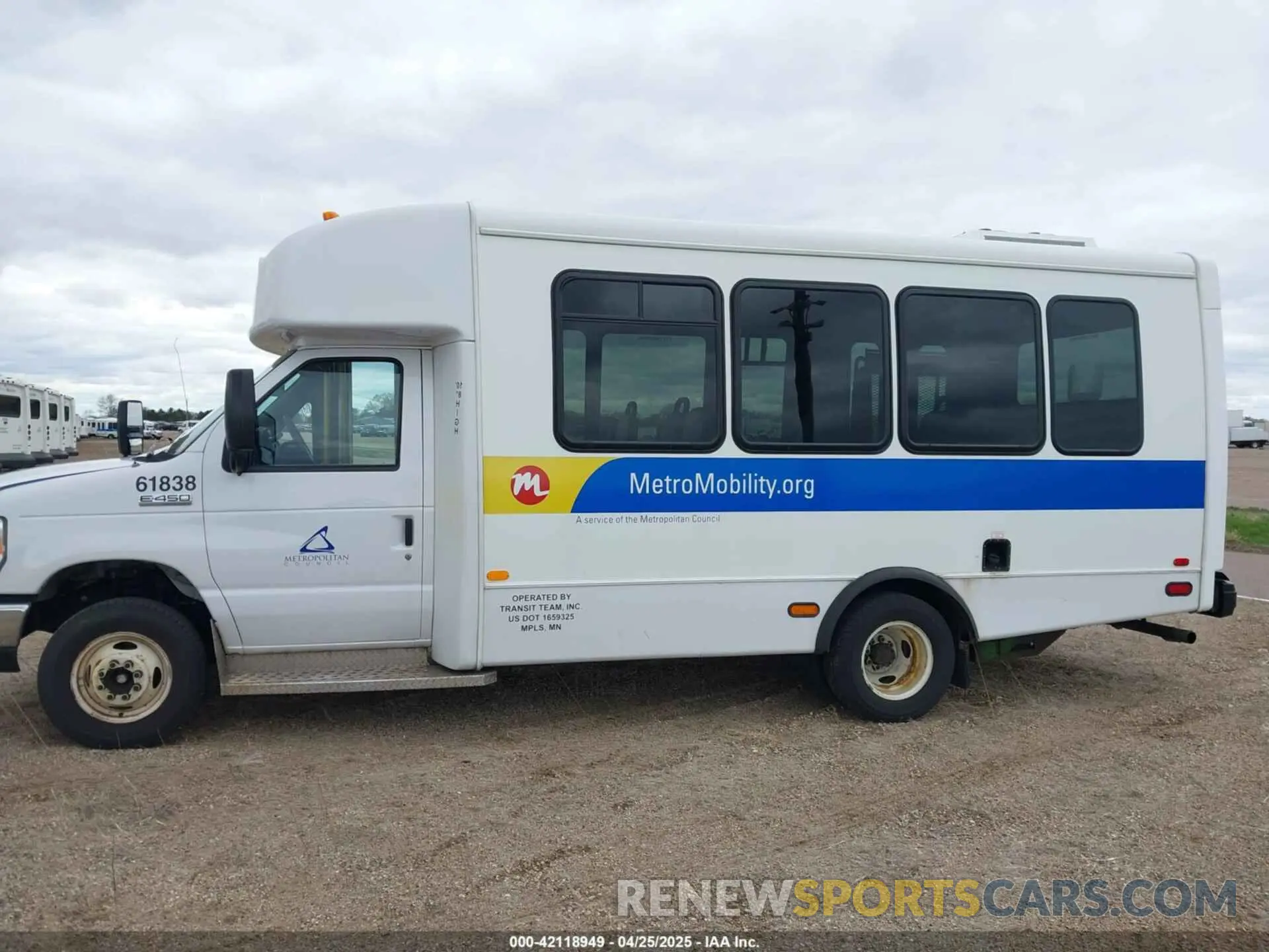 14 Фотография поврежденного автомобиля 1FDFE4FS2KDC56126 FORD E-450 CUTAWAY 2019