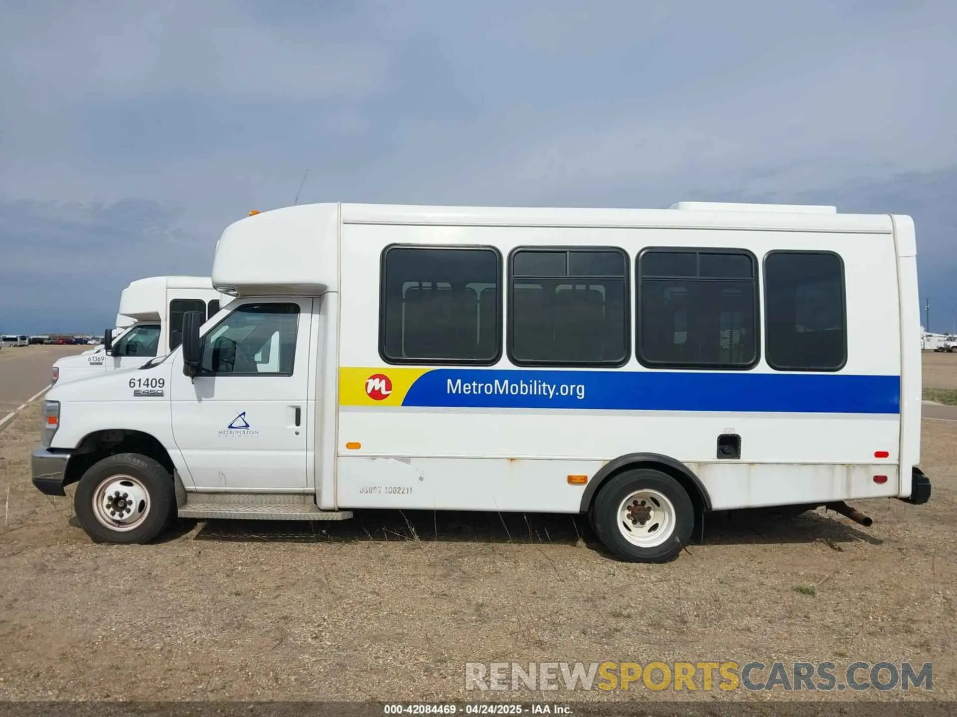 14 Фотография поврежденного автомобиля 1FDFE4FS5KDC31009 FORD E-450 CUTAWAY 2019