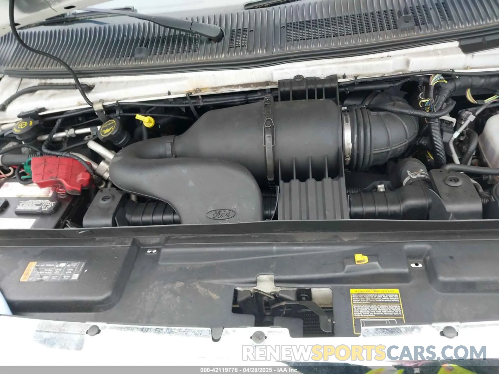 9 Photograph of a damaged car 1FDFE4FS5KDC60624 FORD E-450 CUTAWAY 2019