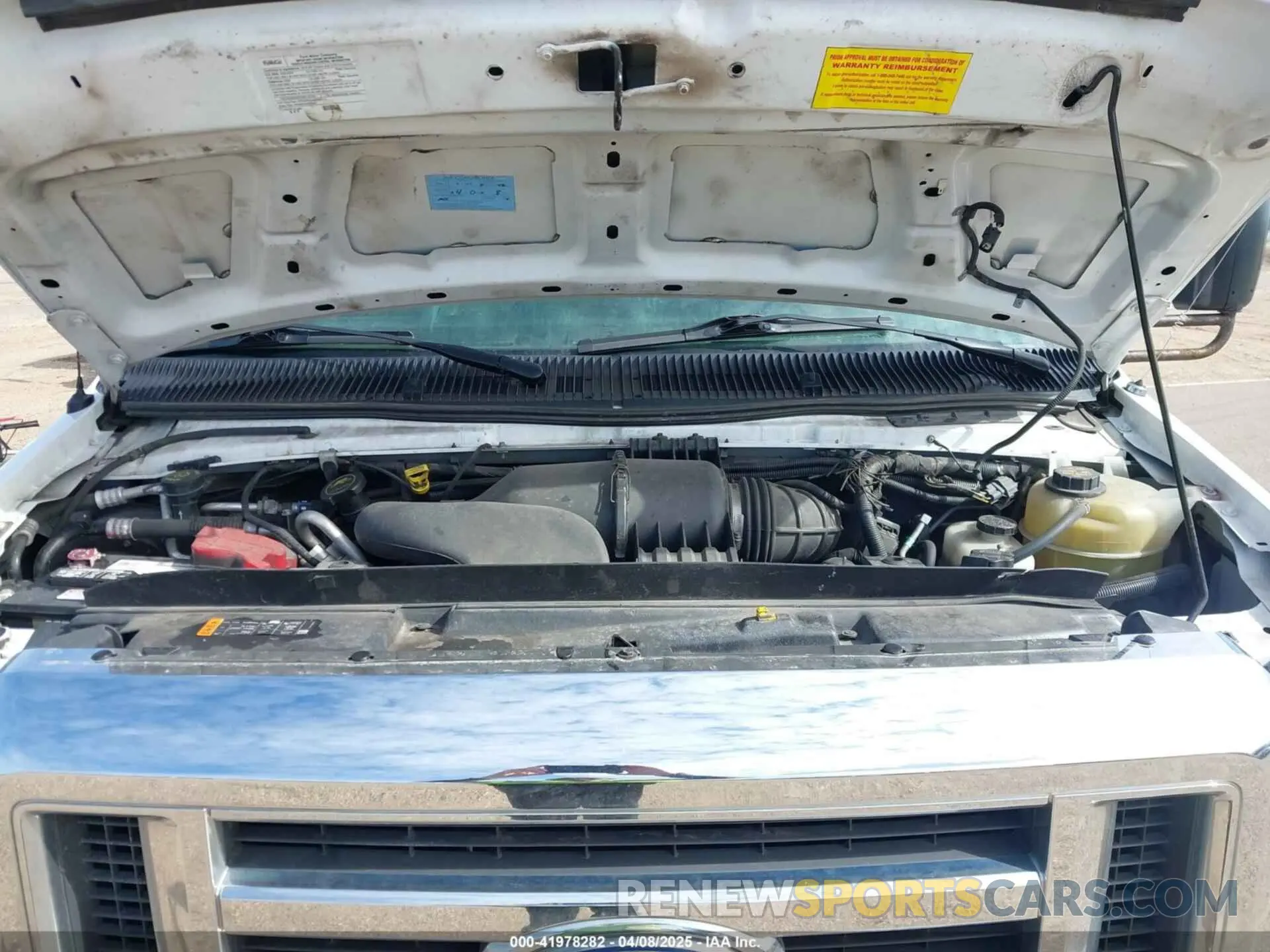 9 Photograph of a damaged car 1FDFE4FS7KDC32047 FORD E-450 CUTAWAY 2019