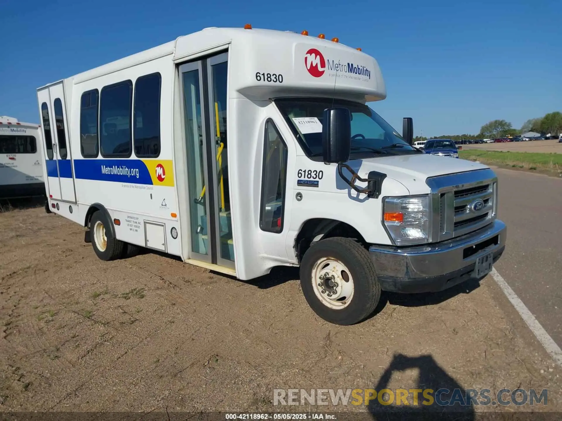 1 Фотография поврежденного автомобиля 1FDFE4FS7KDC56168 FORD E-450 CUTAWAY 2019