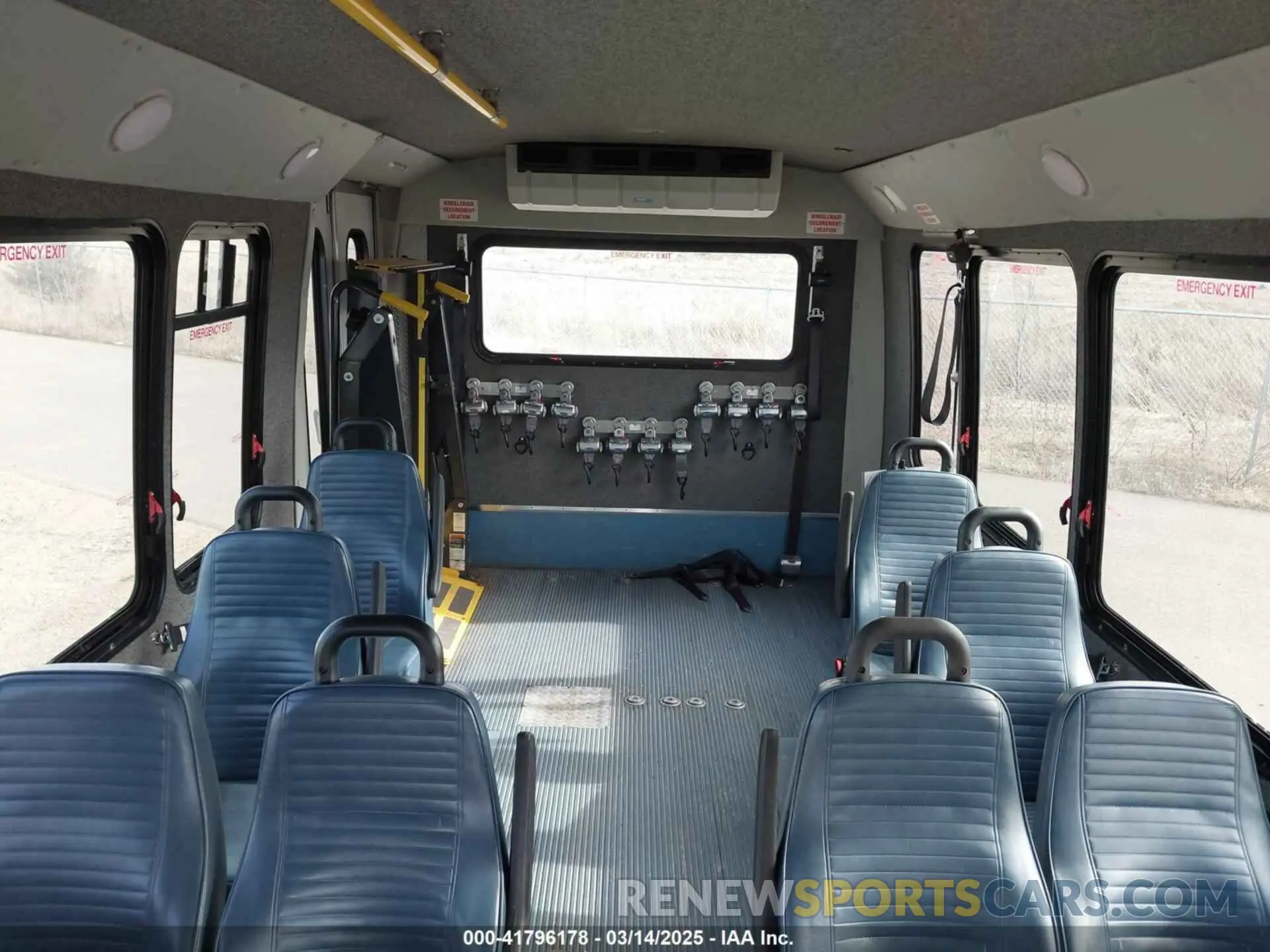 6 Фотография поврежденного автомобиля 1FDFE4FS9KDC59671 FORD E-450 CUTAWAY 2019