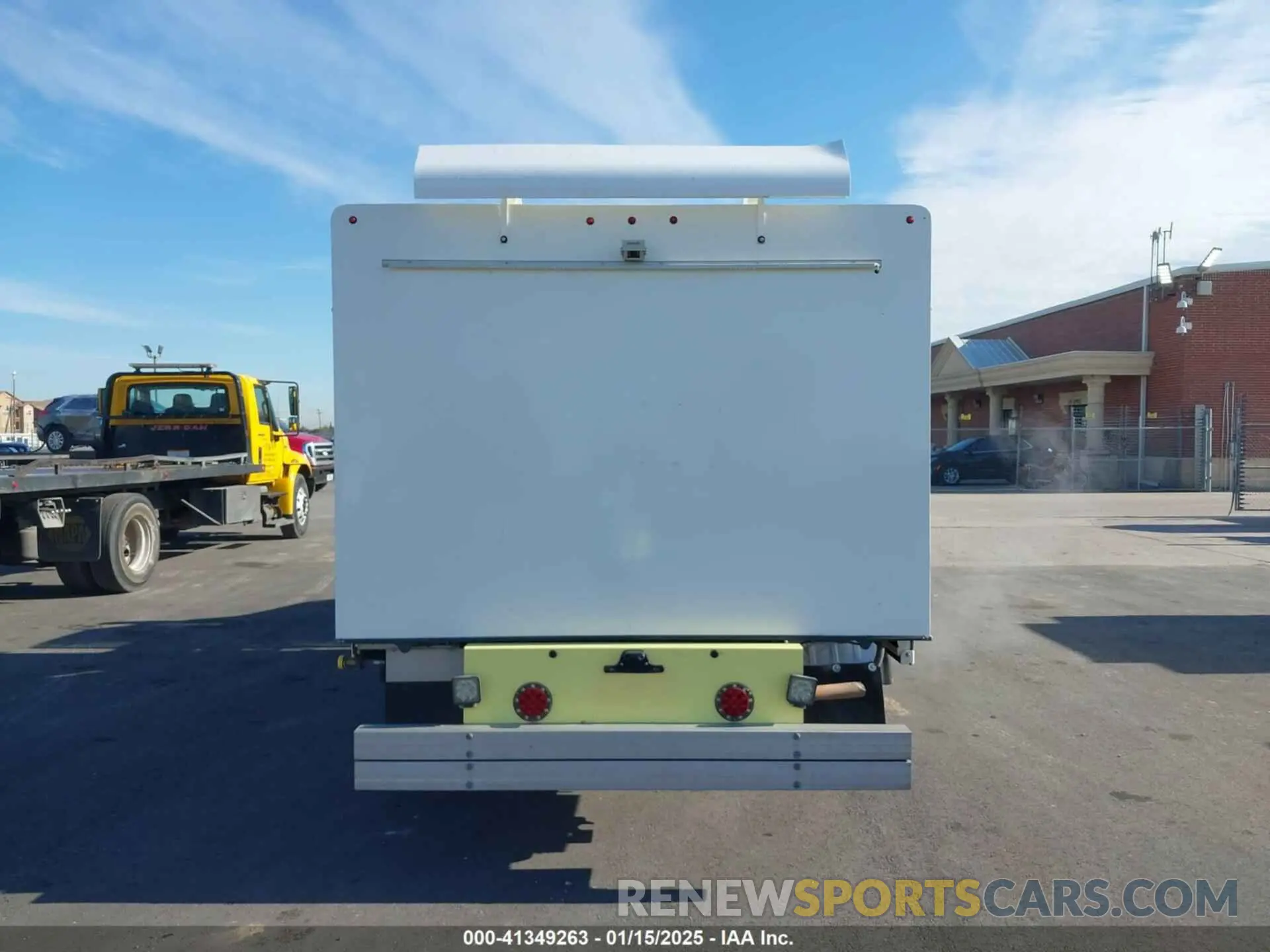 15 Photograph of a damaged car 1FDXE4FS4KDC19308 FORD E-450 CUTAWAY 2019