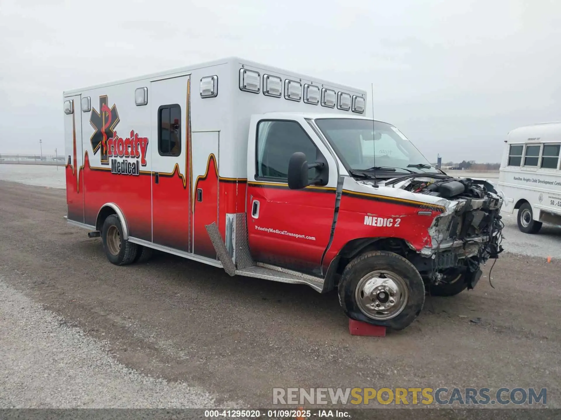 1 Photograph of a damaged car 1FDXE4FN2NDC16129 FORD E-450 CUTAWAY 2022