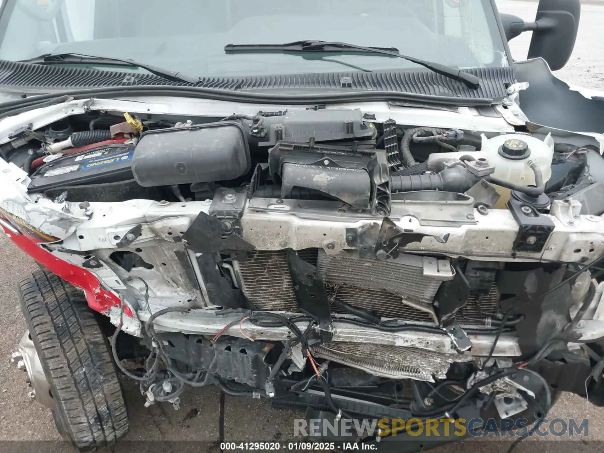 9 Photograph of a damaged car 1FDXE4FN2NDC16129 FORD E-450 CUTAWAY 2022