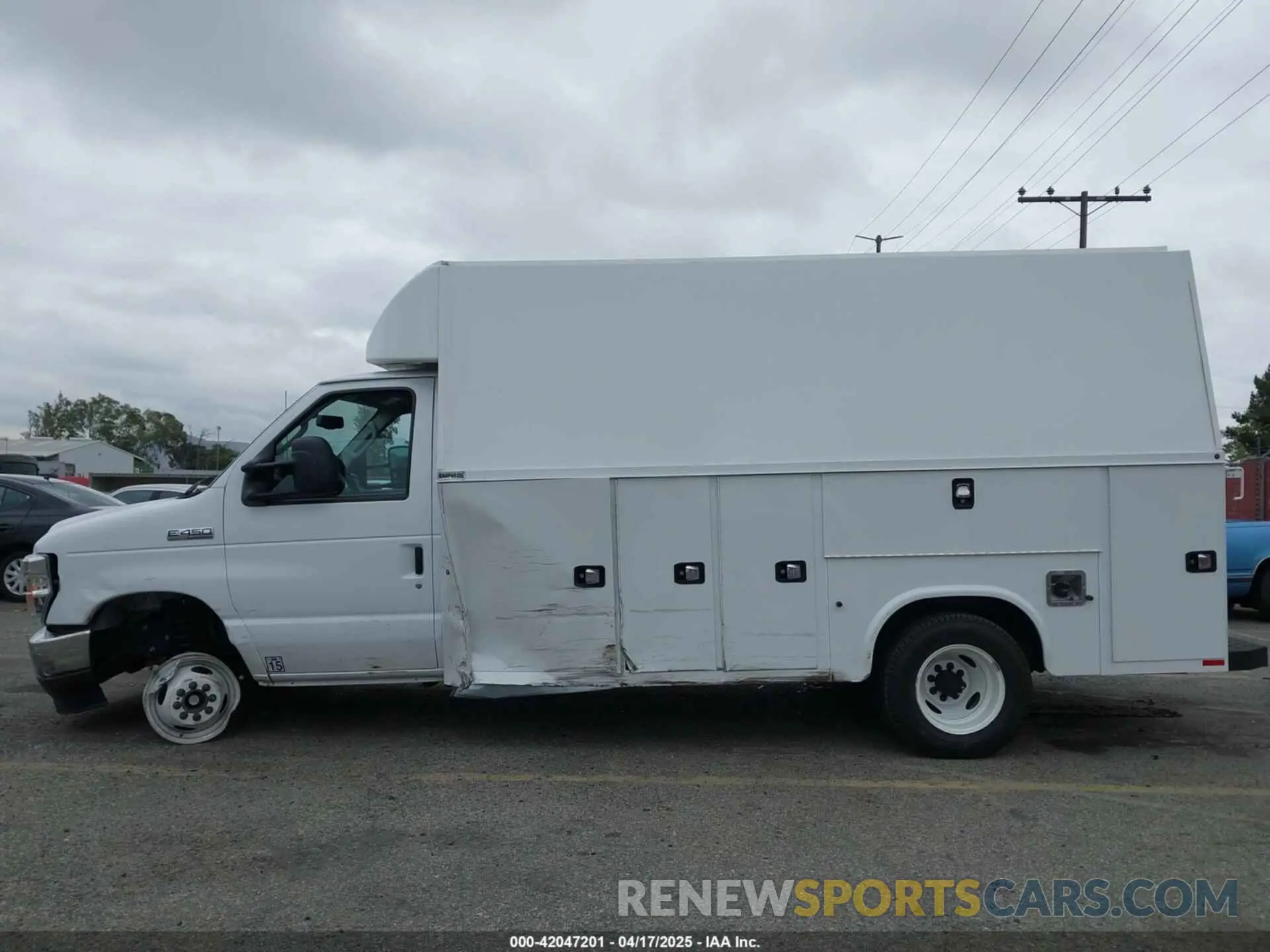 17 Фотография поврежденного автомобиля 1FDXE4FN9PDD25321 FORD E-450 CUTAWAY 2023