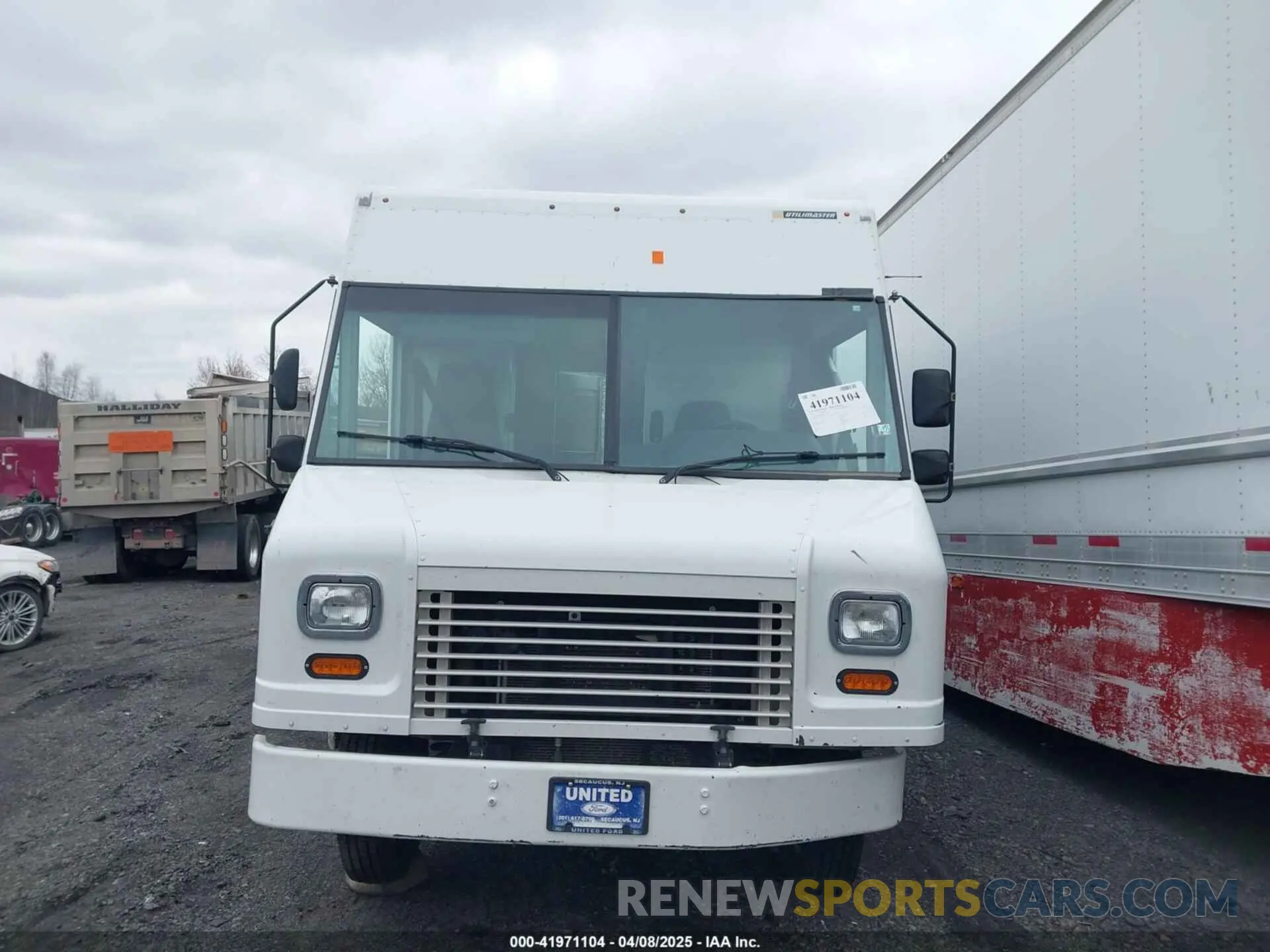 12 Фотография поврежденного автомобиля 1FC3E4K65KDC13108 FORD E-450 STRIPPED 2019