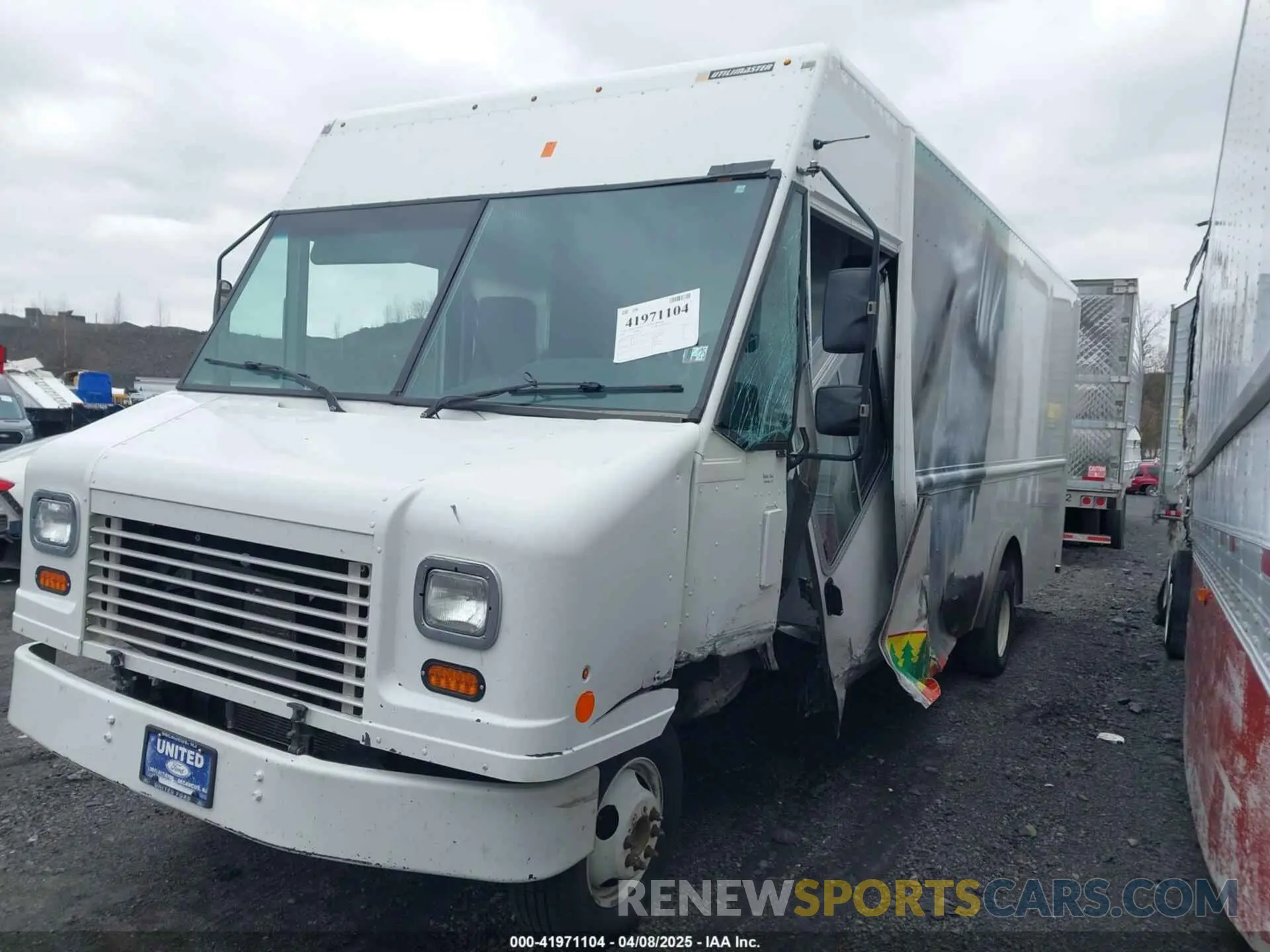 2 Фотография поврежденного автомобиля 1FC3E4K65KDC13108 FORD E-450 STRIPPED 2019