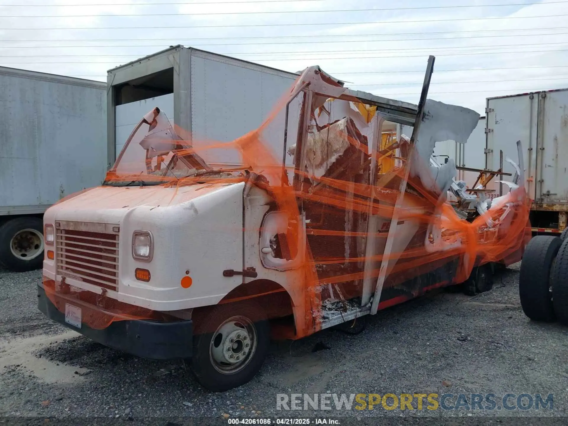 2 Photograph of a damaged car 1FC4E4KN5PDD09209 FORD E-450 STRIPPED 2023