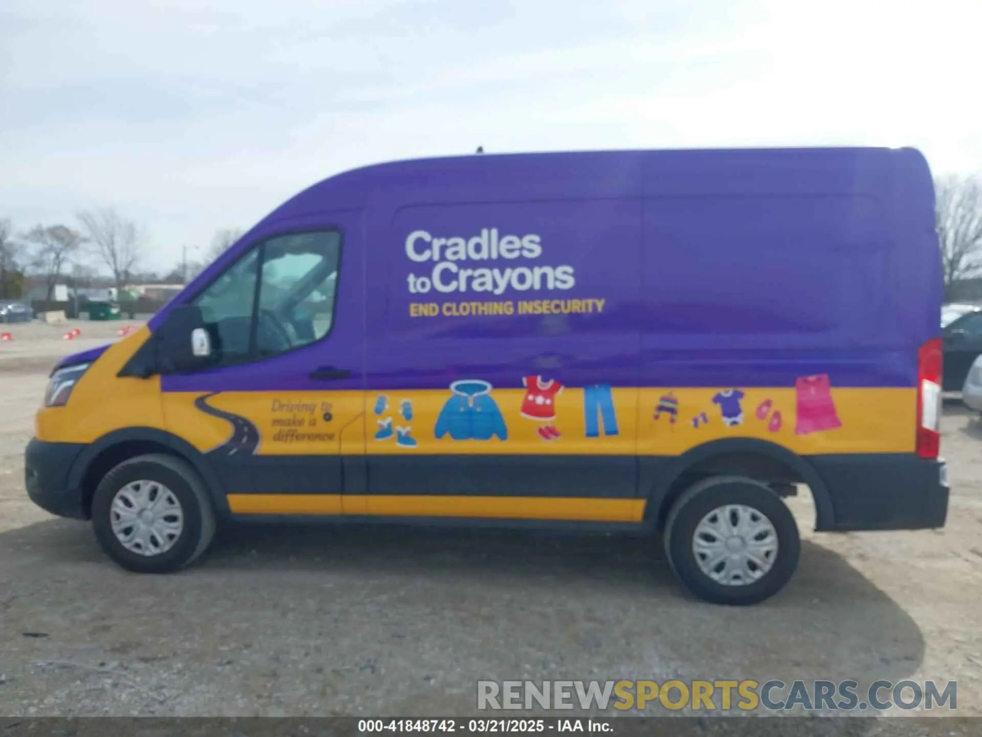 14 Photograph of a damaged car 1FTBW9CK7NKA13073 FORD E-TRANSIT-350 2022