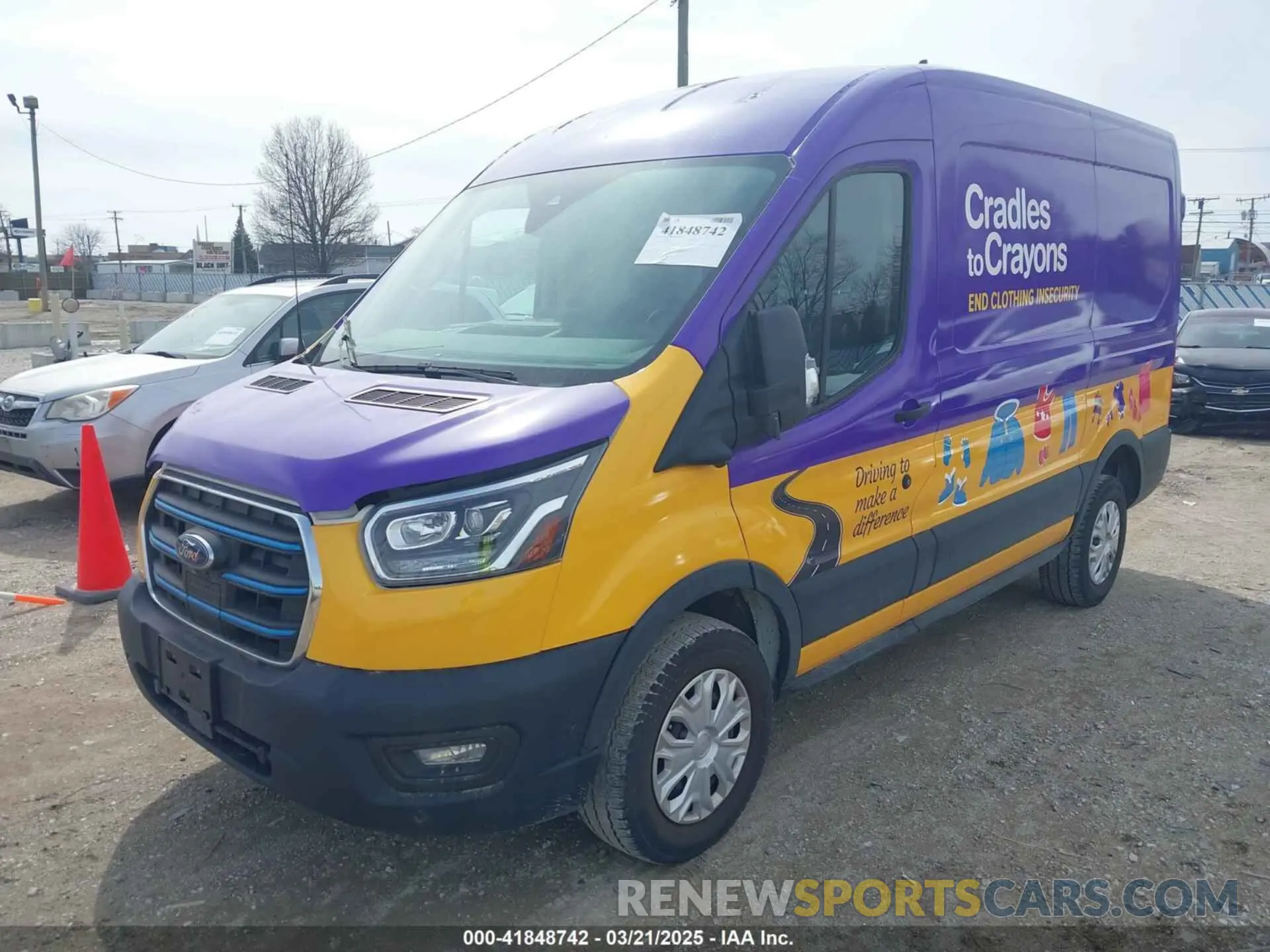 2 Photograph of a damaged car 1FTBW9CK7NKA13073 FORD E-TRANSIT-350 2022