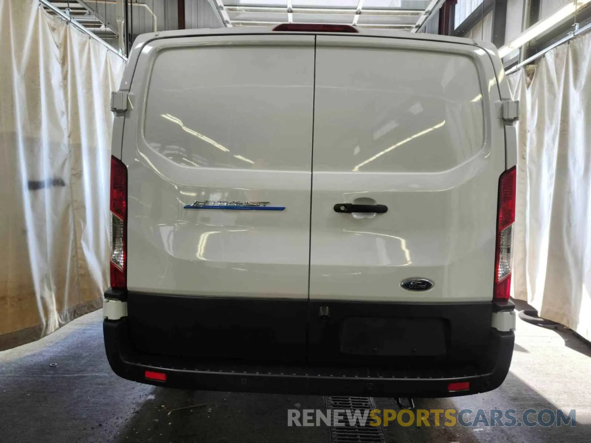 16 Фотография поврежденного автомобиля 1FTBW1YM2SKA12985 FORD E-TRANSIT-350 2025