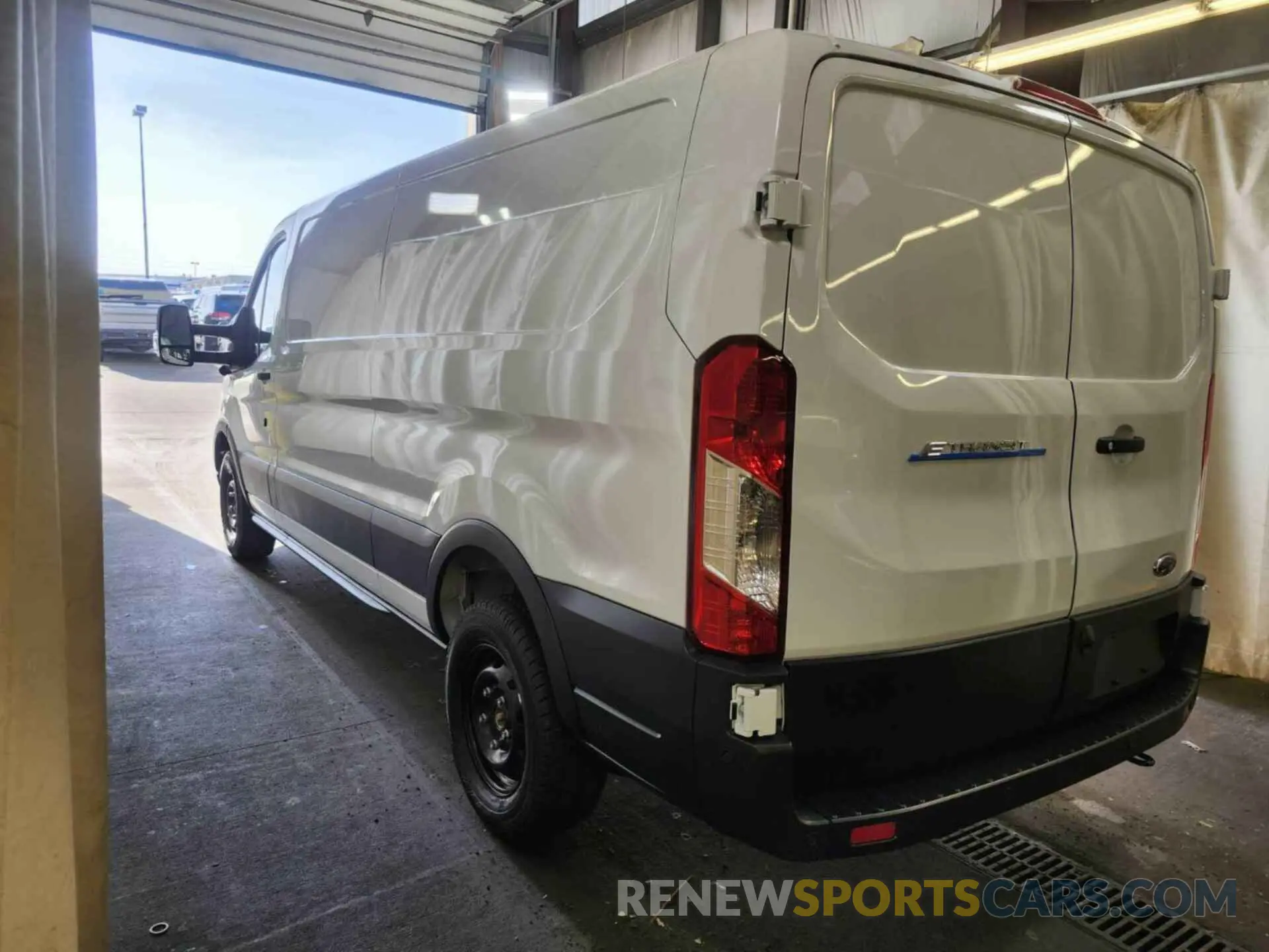 7 Фотография поврежденного автомобиля 1FTBW1YM2SKA12985 FORD E-TRANSIT-350 2025