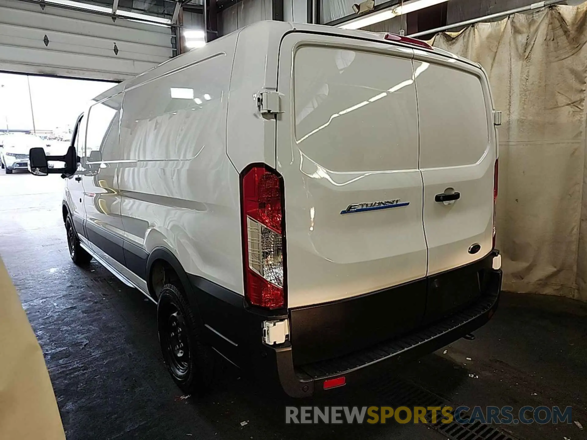 19 Фотография поврежденного автомобиля 1FTBW1YM7SKA12917 FORD E-TRANSIT-350 2025