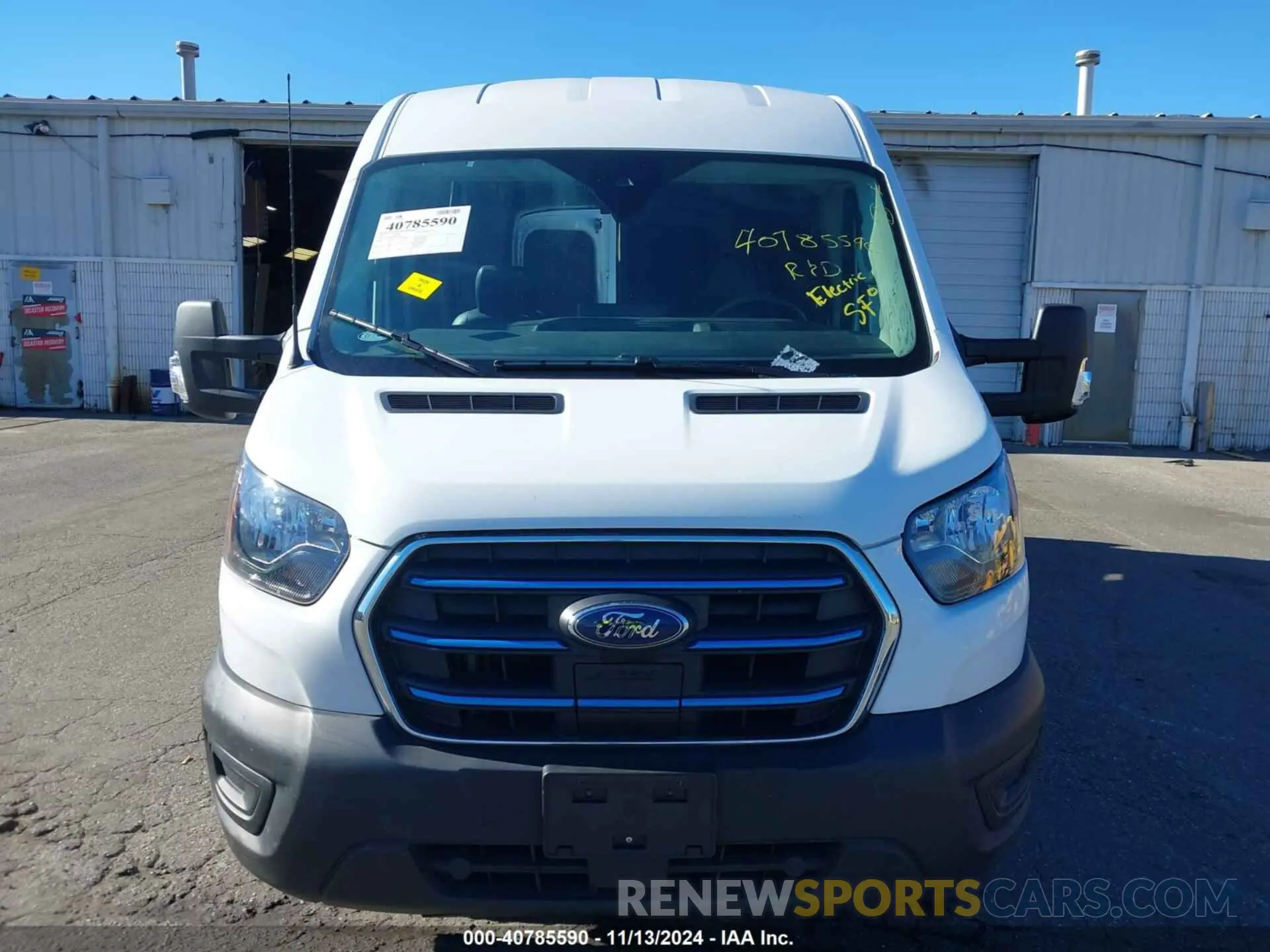 12 Photograph of a damaged car 1FTBW9CK0NKA50238 FORD E-TRANSIT-350 CARGO VAN 2022