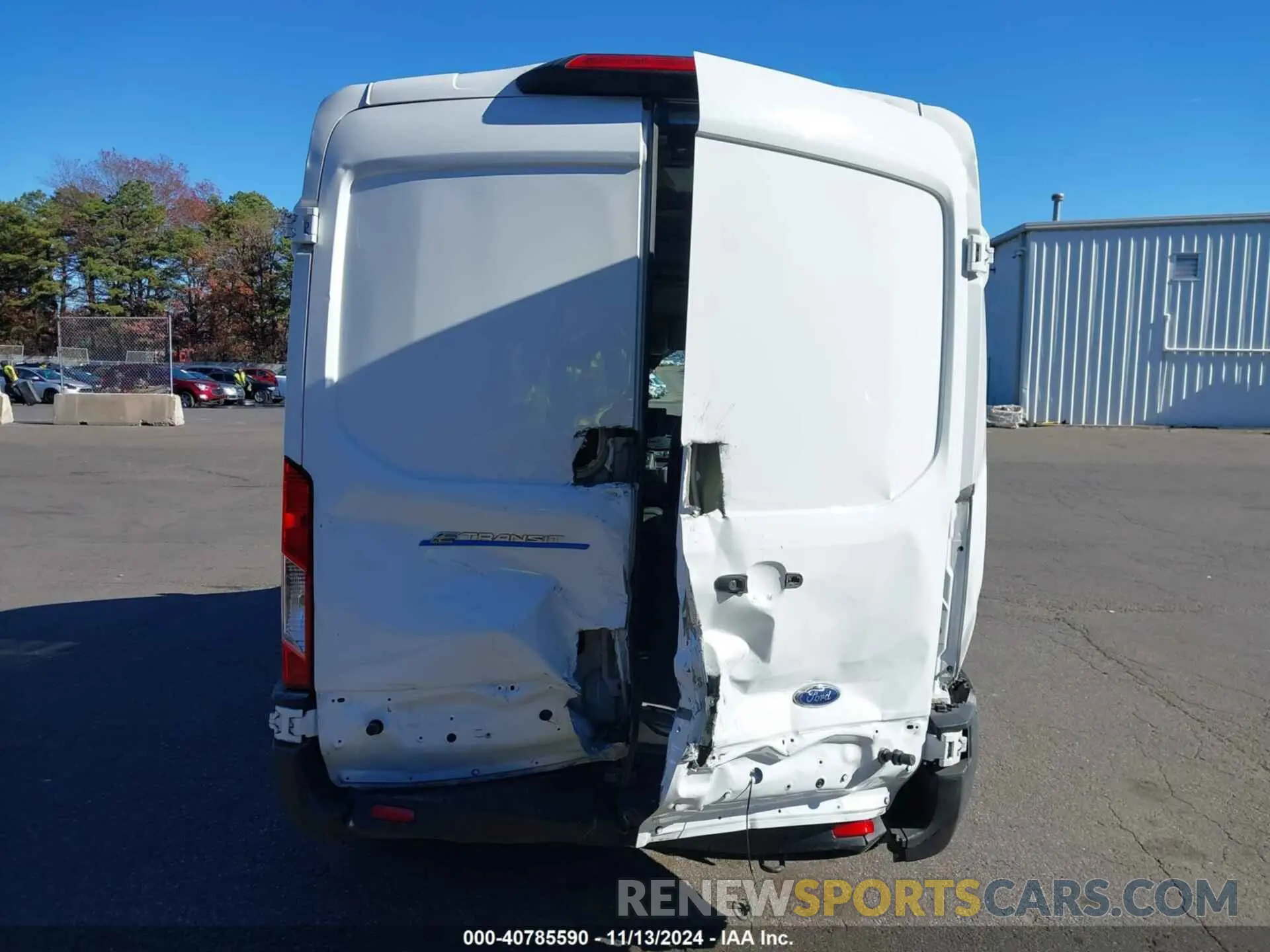 16 Photograph of a damaged car 1FTBW9CK0NKA50238 FORD E-TRANSIT-350 CARGO VAN 2022