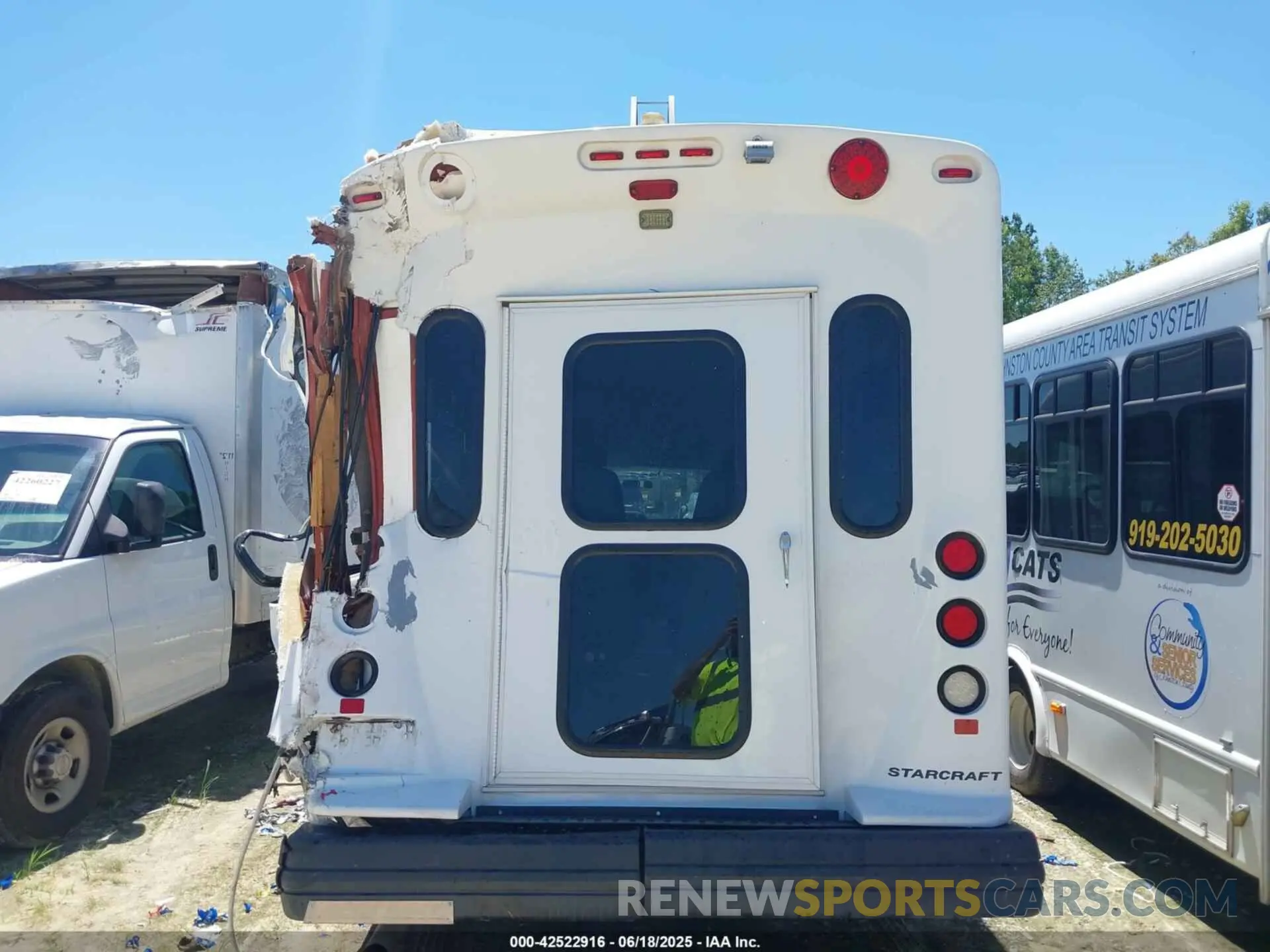 15 Photograph of a damaged car 1FDEE3FS1KDC75451 FORD ECONOLINE 2019