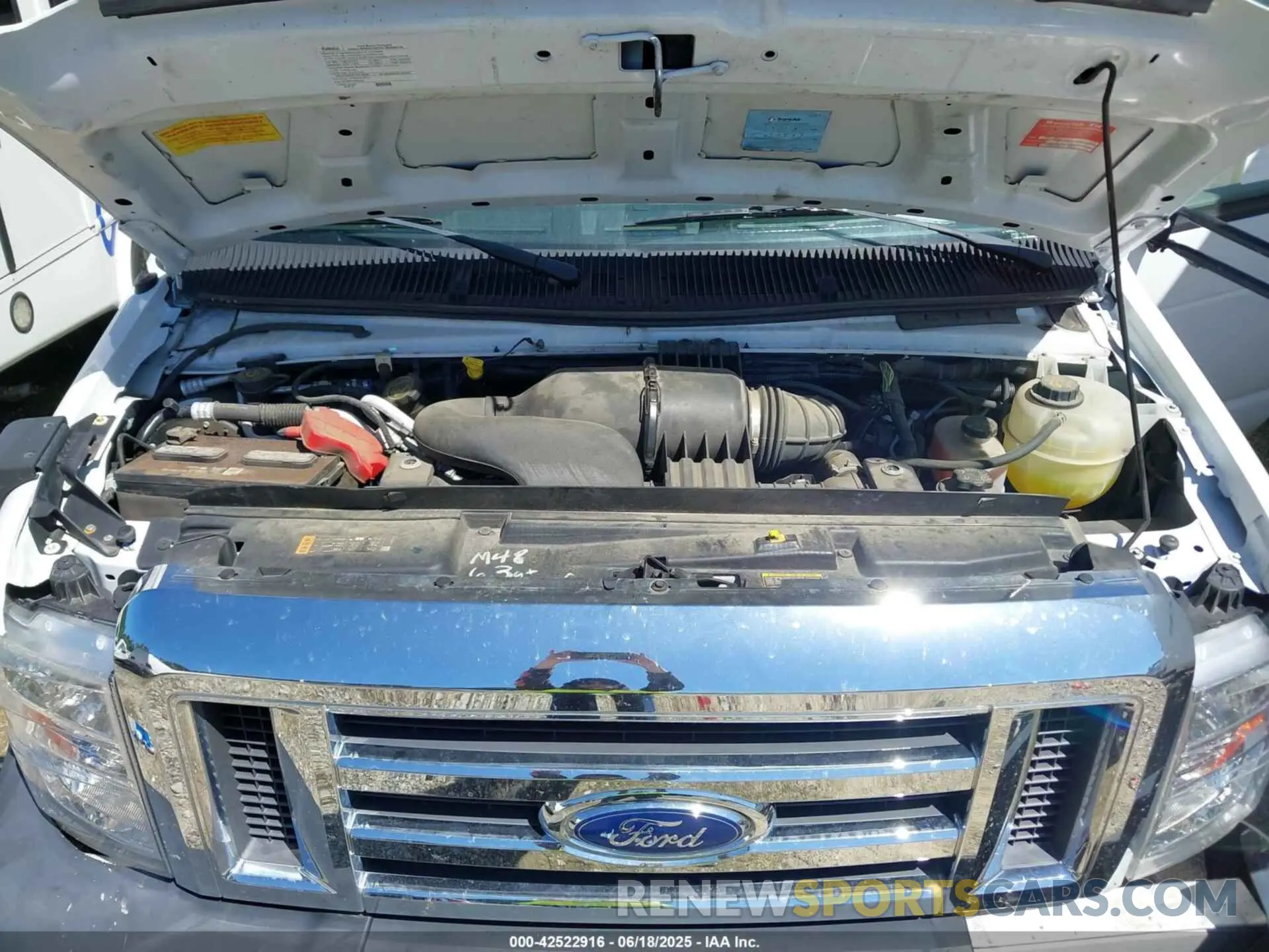 9 Photograph of a damaged car 1FDEE3FS1KDC75451 FORD ECONOLINE 2019