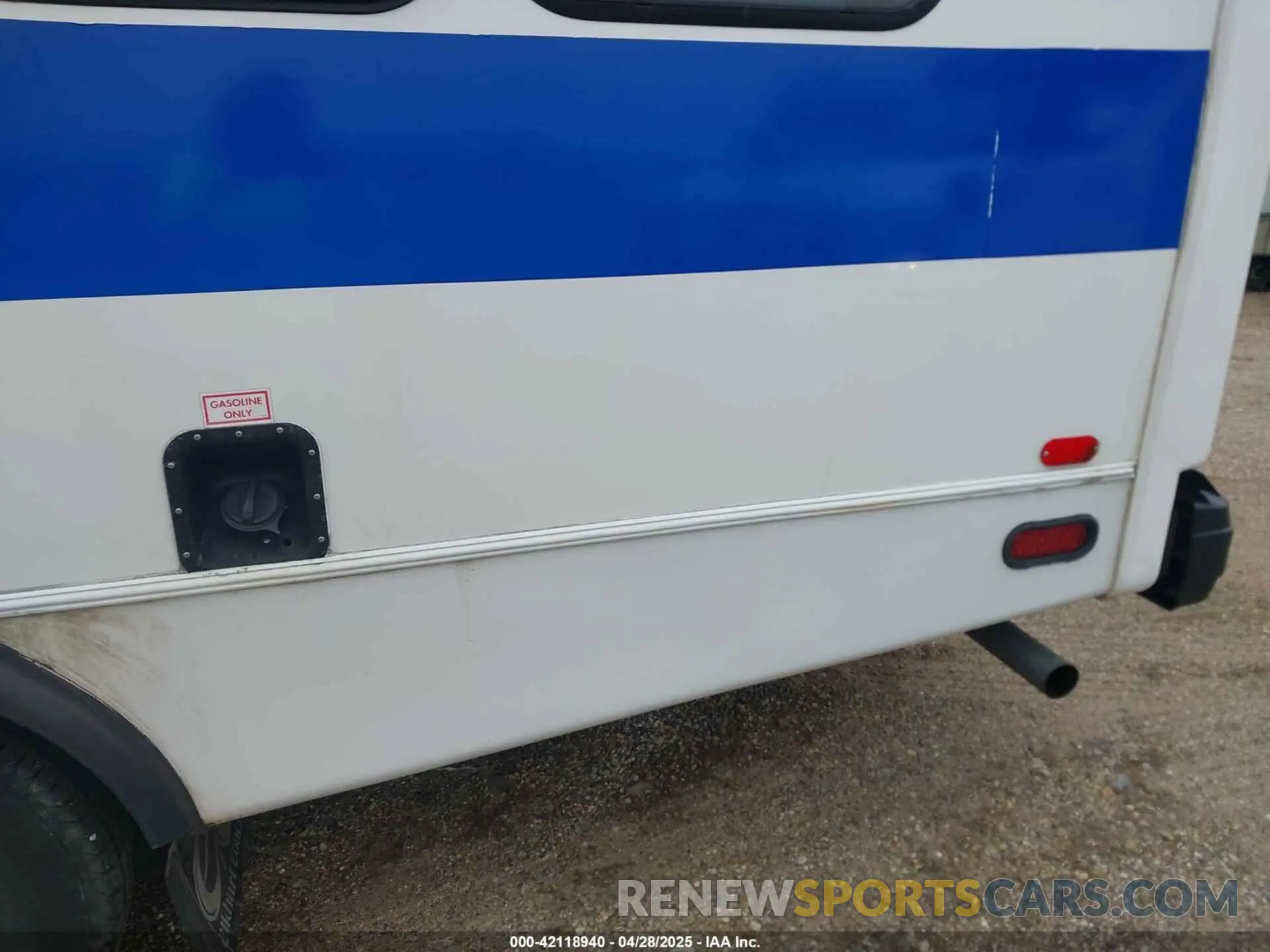 11 Фотография поврежденного автомобиля 1FDFE4FS2KDC56174 FORD ECONOLINE 2019