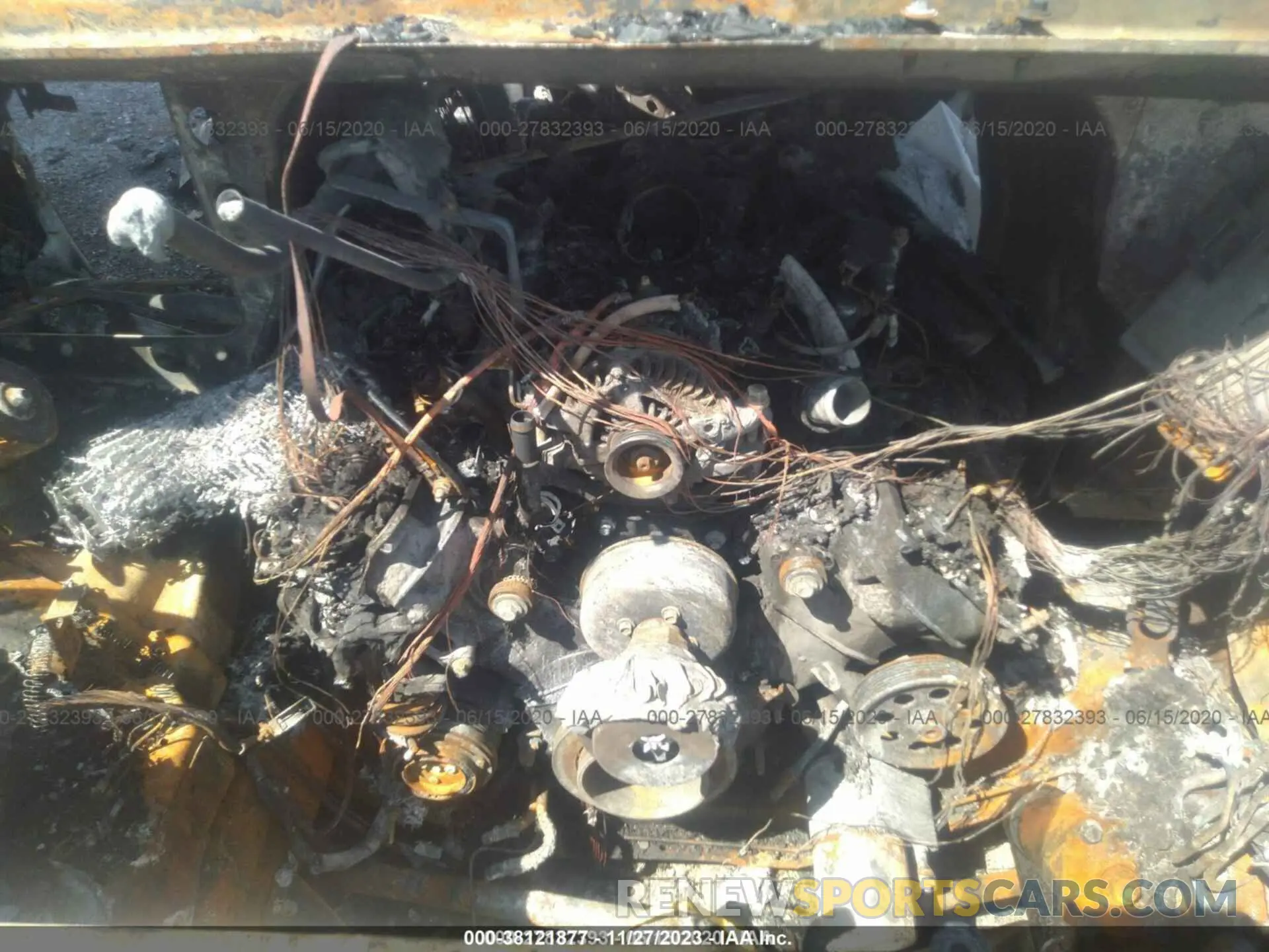 10 Photograph of a damaged car 1fdwe3f65kdc35185 FORD ECONOLINE 2019