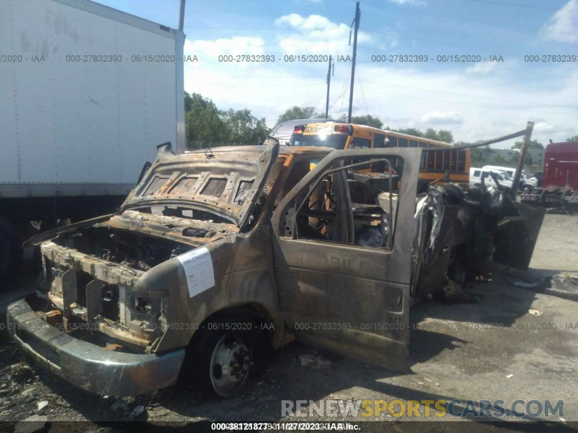 2 Photograph of a damaged car 1fdwe3f65kdc35185 FORD ECONOLINE 2019