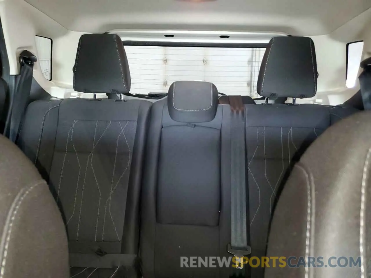 10 Фотография поврежденного автомобиля MAJ3S2GE1KC262816 FORD ECOSPORT 2019