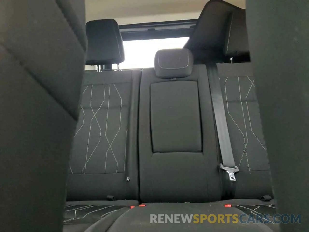 10 Фотография поврежденного автомобиля MAJ3S2GE2KC272481 FORD ECOSPORT 2019