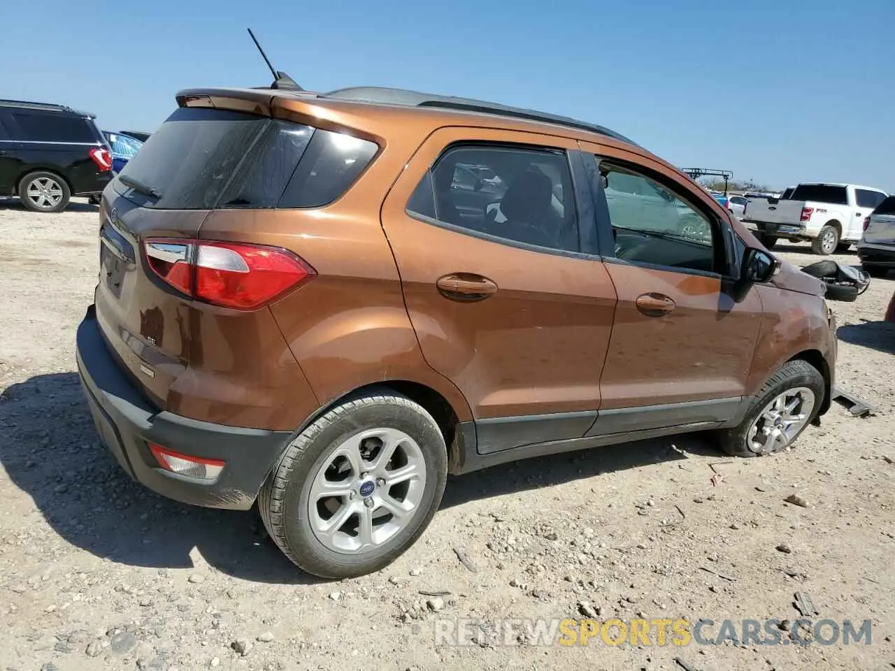 3 Фотография поврежденного автомобиля MAJ3S2GE2KC307245 FORD ECOSPORT 2019