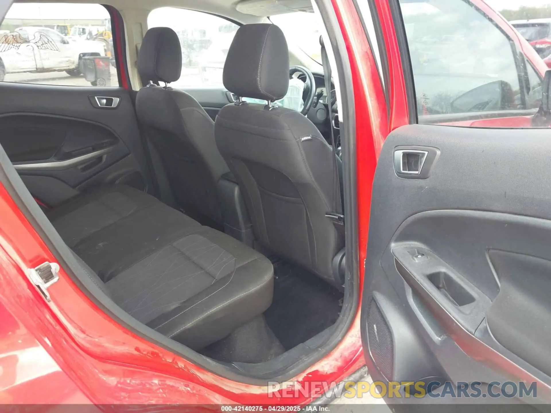 8 Photograph of a damaged car MAJ3S2GE4KC306243 FORD ECOSPORT 2019