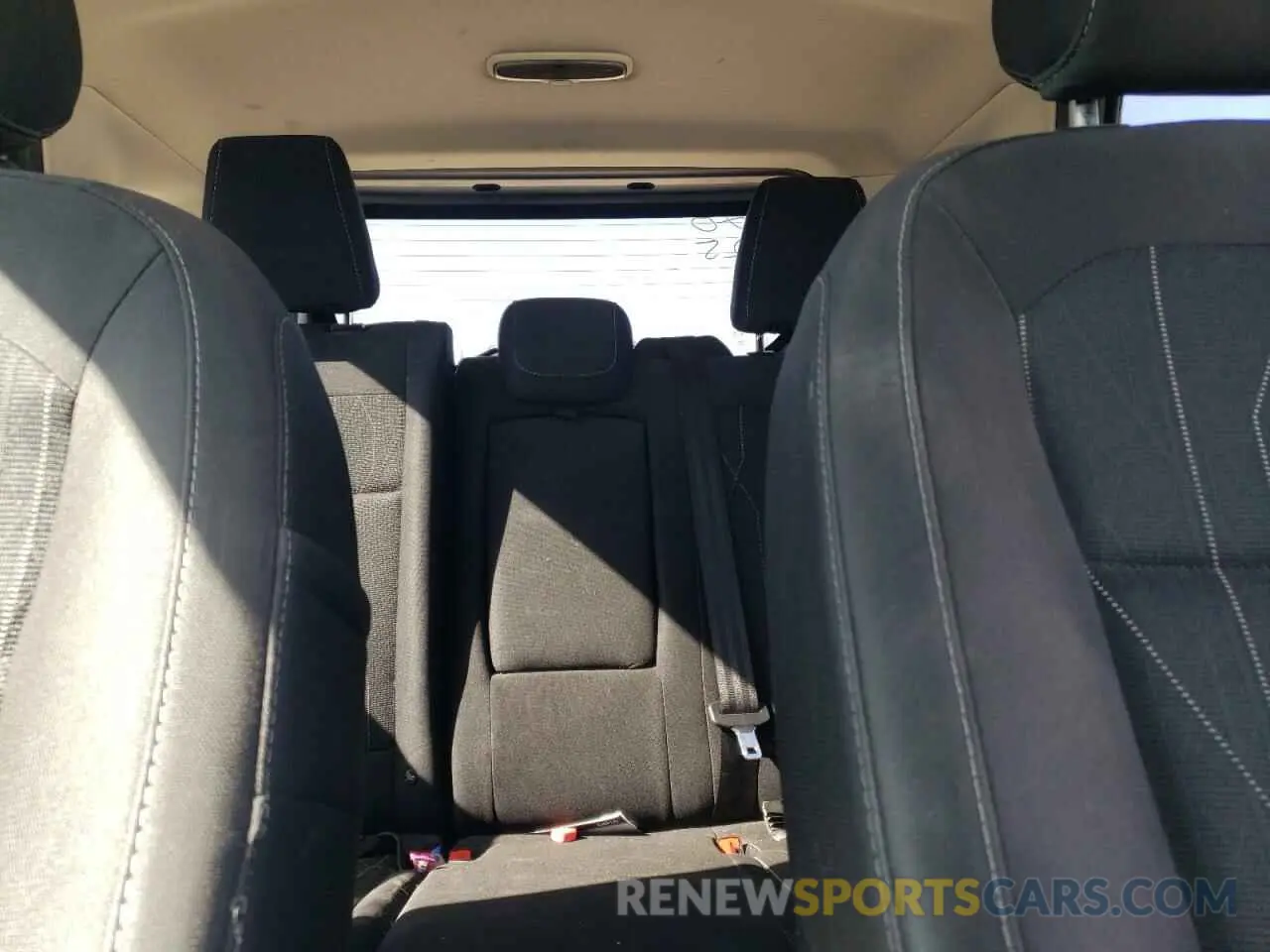 10 Фотография поврежденного автомобиля MAJ3S2GE8KC303068 FORD ECOSPORT 2019